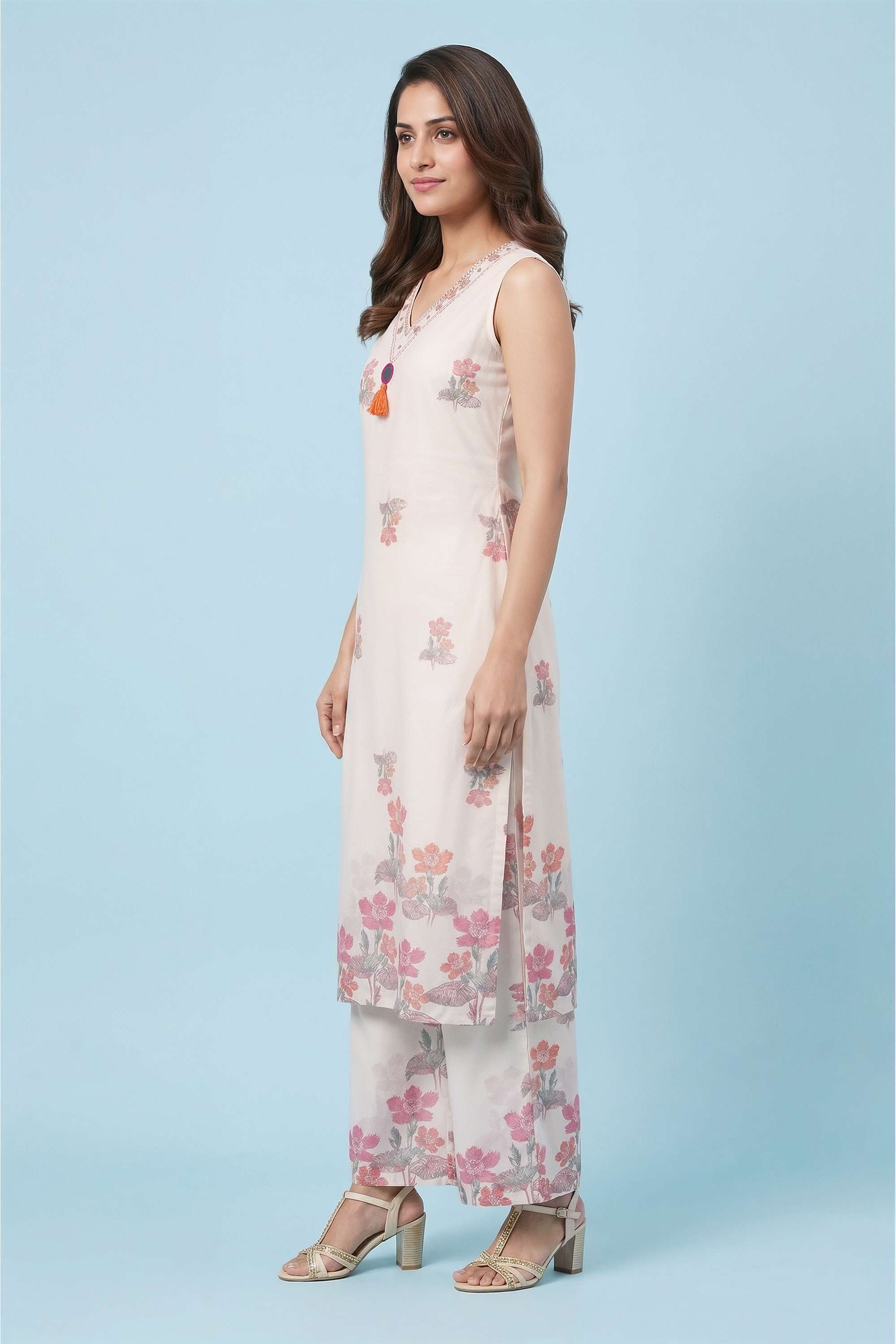 Floral-Cotton-V-Neck-Women-Kurta