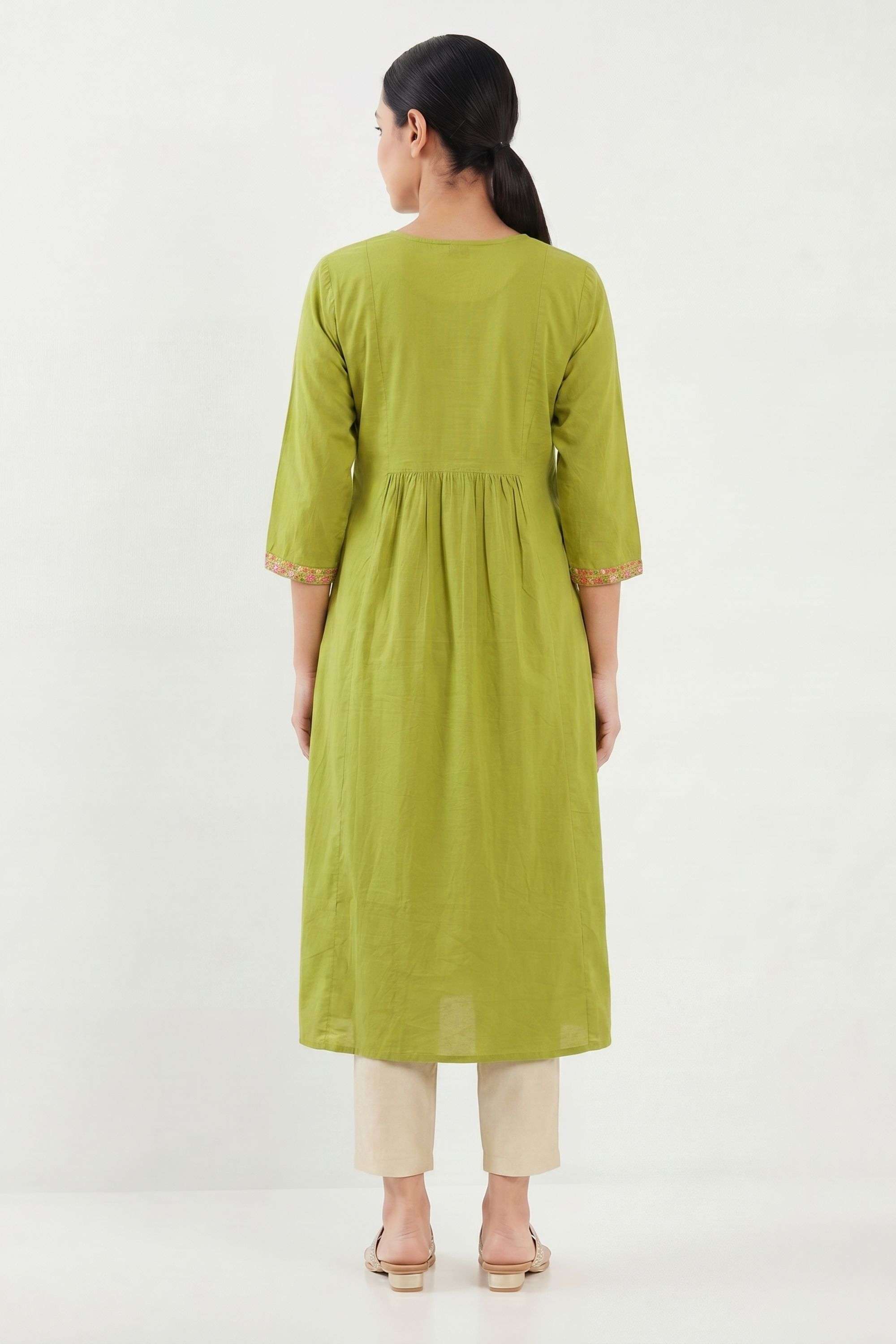 Embroidered-Cotton-Round-Neck-Women-Kurta