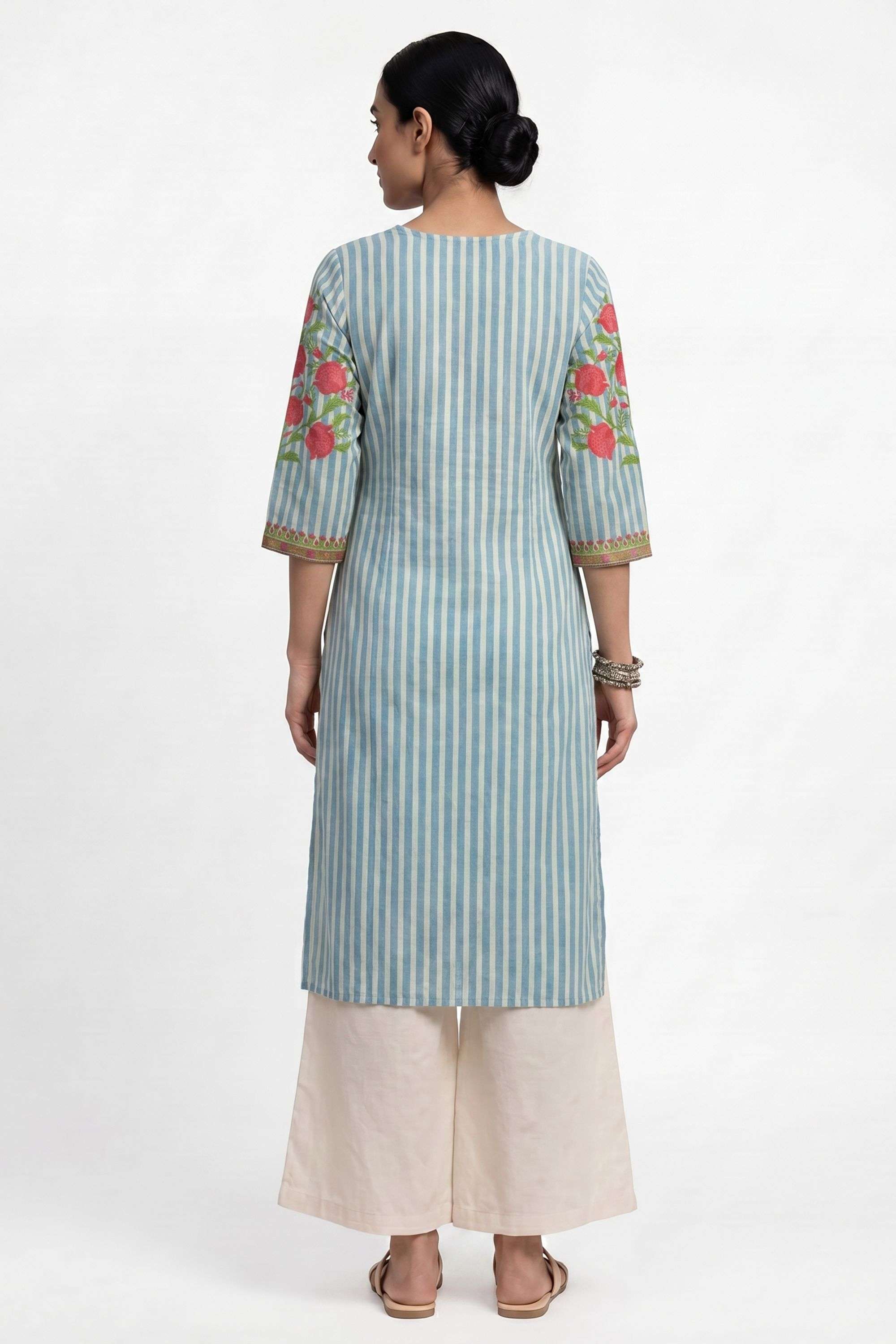 Floral-Cotton-Round-Neck-Women-Kurta