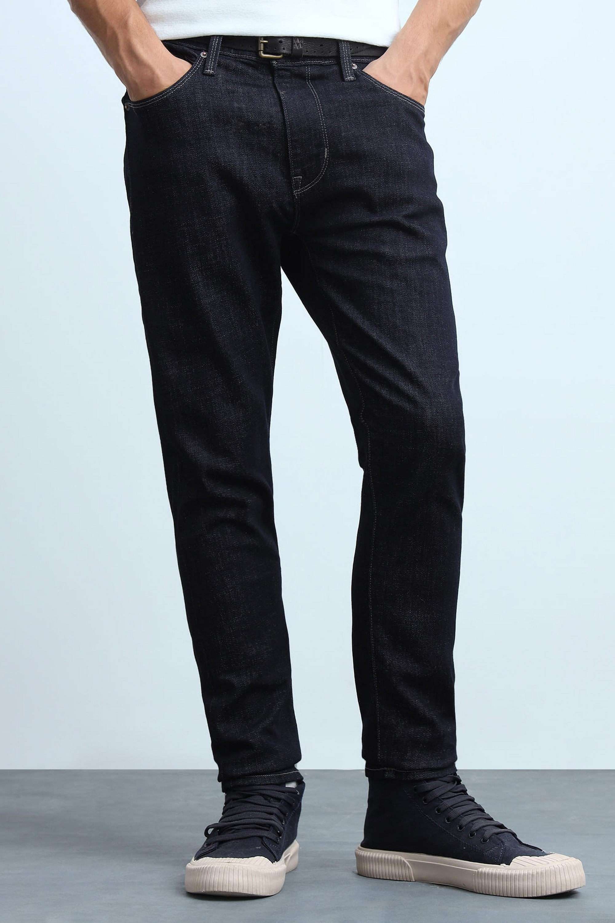 Solid-Cotton-Tapered-Fit-Men-s-Jeans