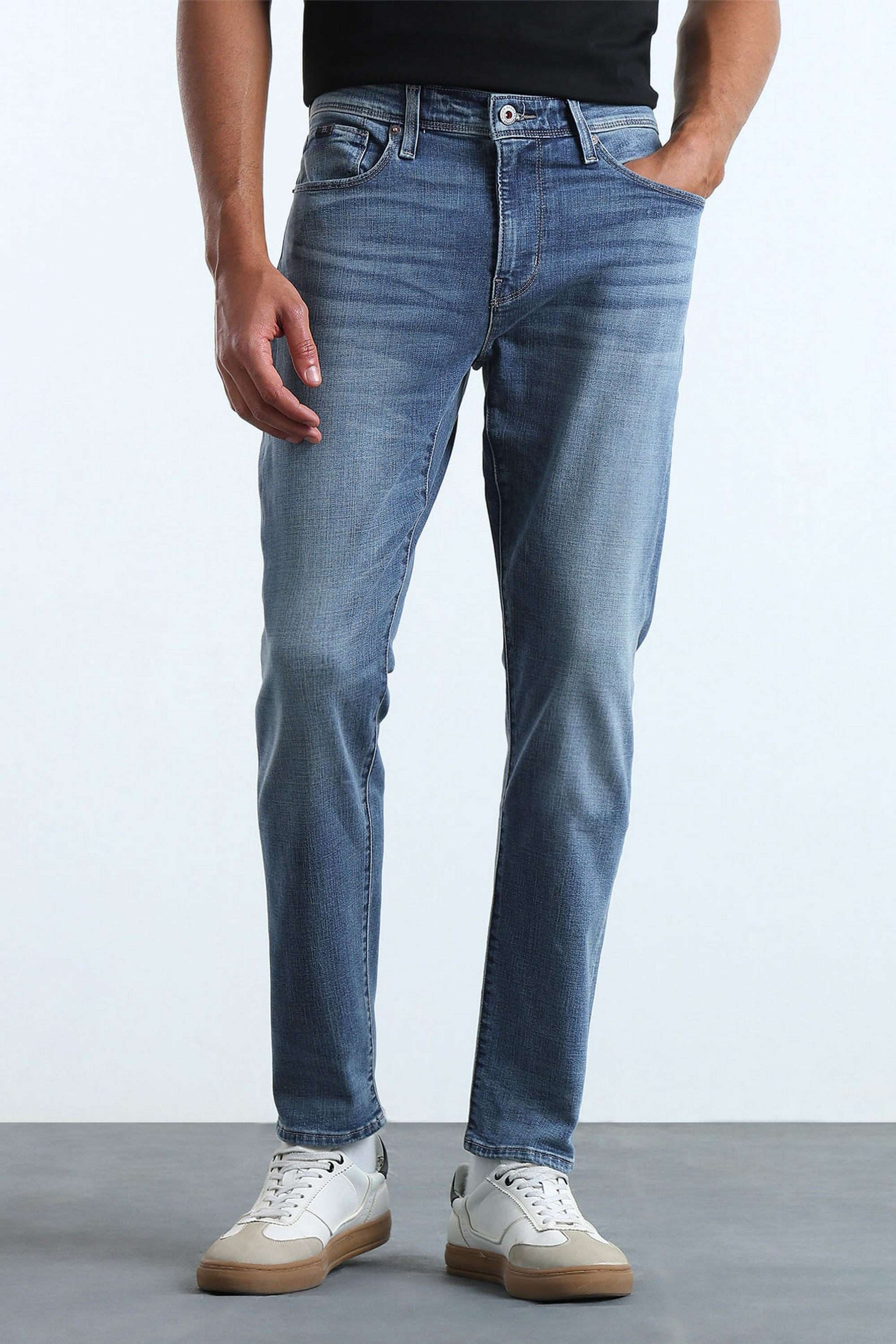 Solid-Cotton-Tapered-Fit-Men-s-Jeans