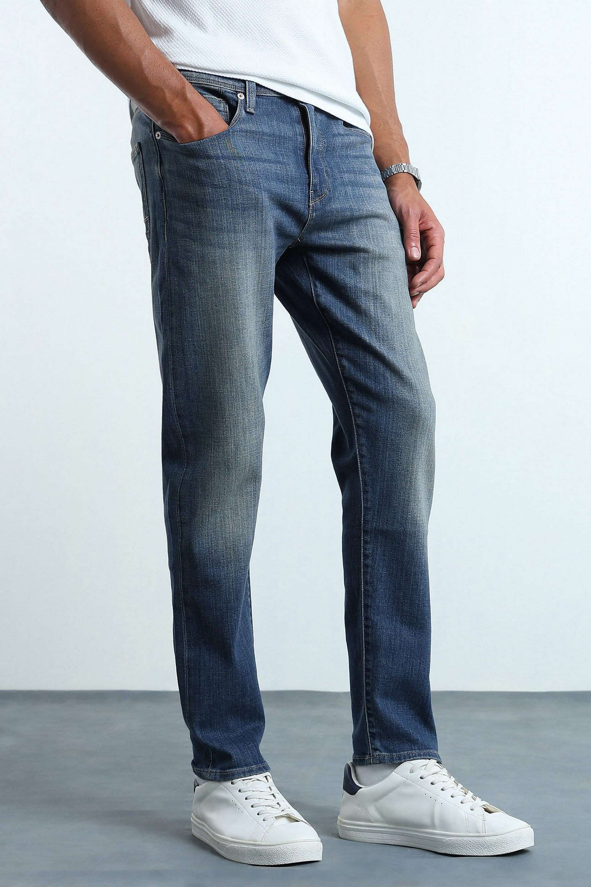 Solid-Cotton-Tapered-Fit-Men-s-Jeans