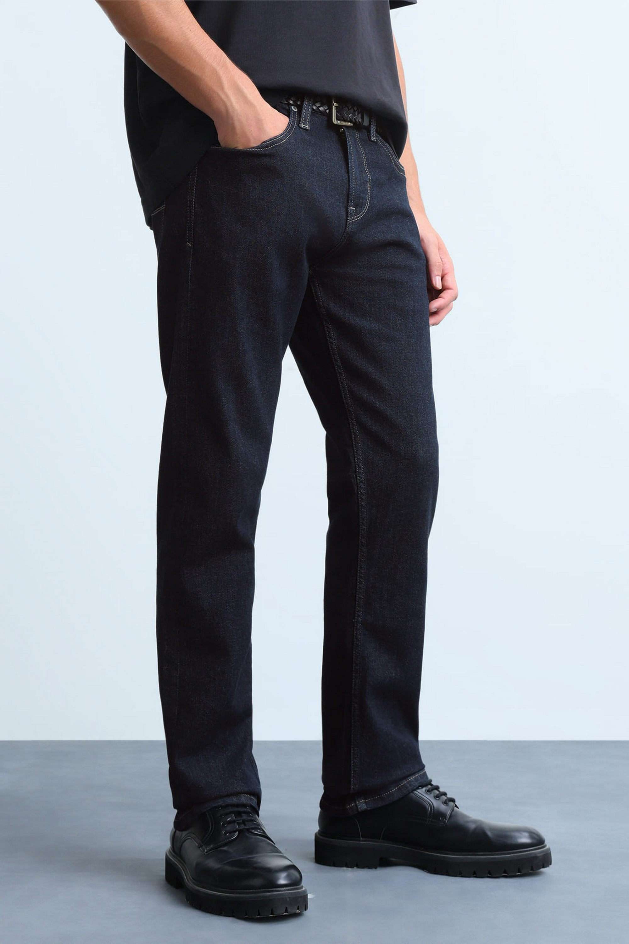 Solid-Cotton-Straight-Fit-Men-s-Jeans