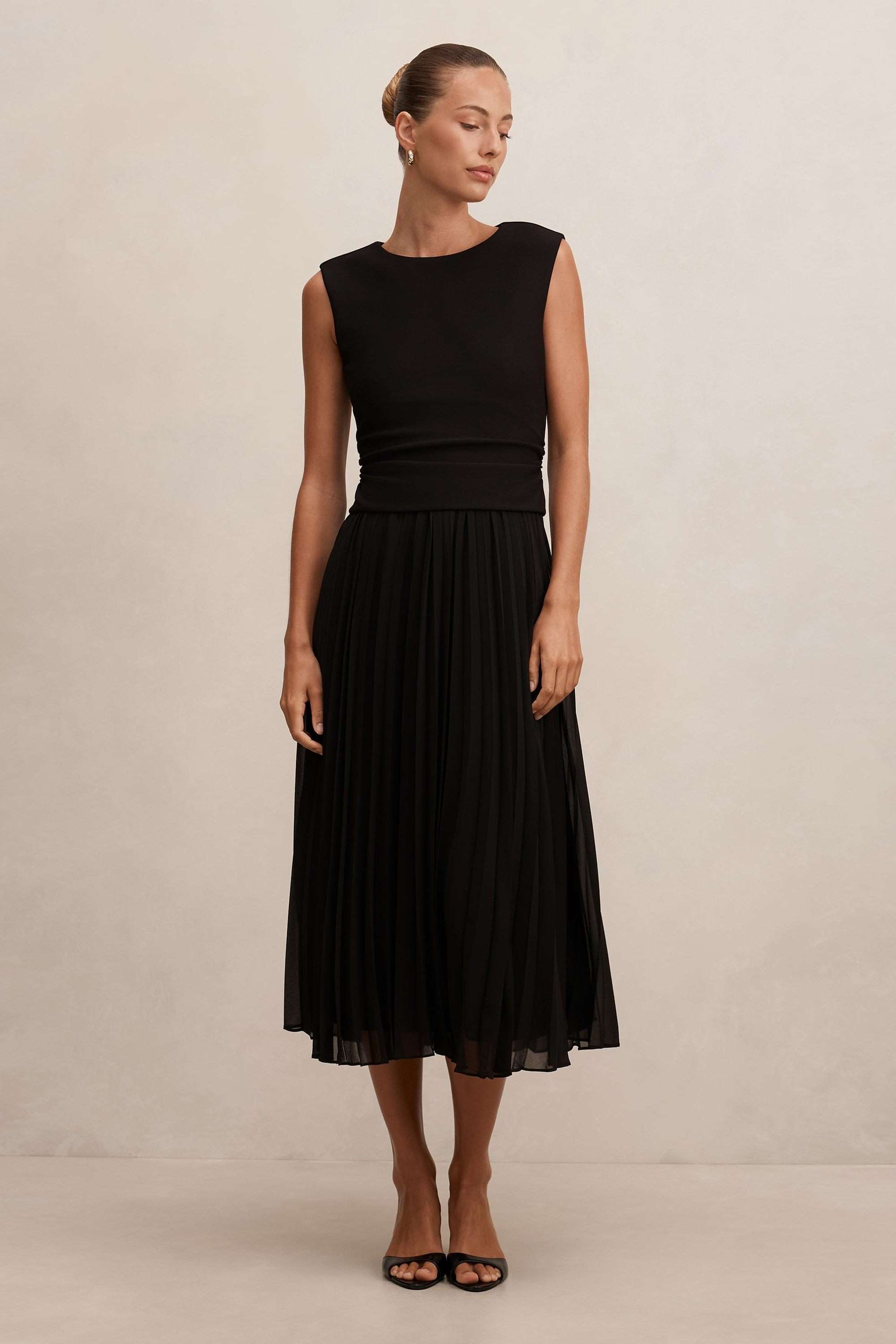 Solid-Round-Neck-Blended-Fabric-Women-s-Dress