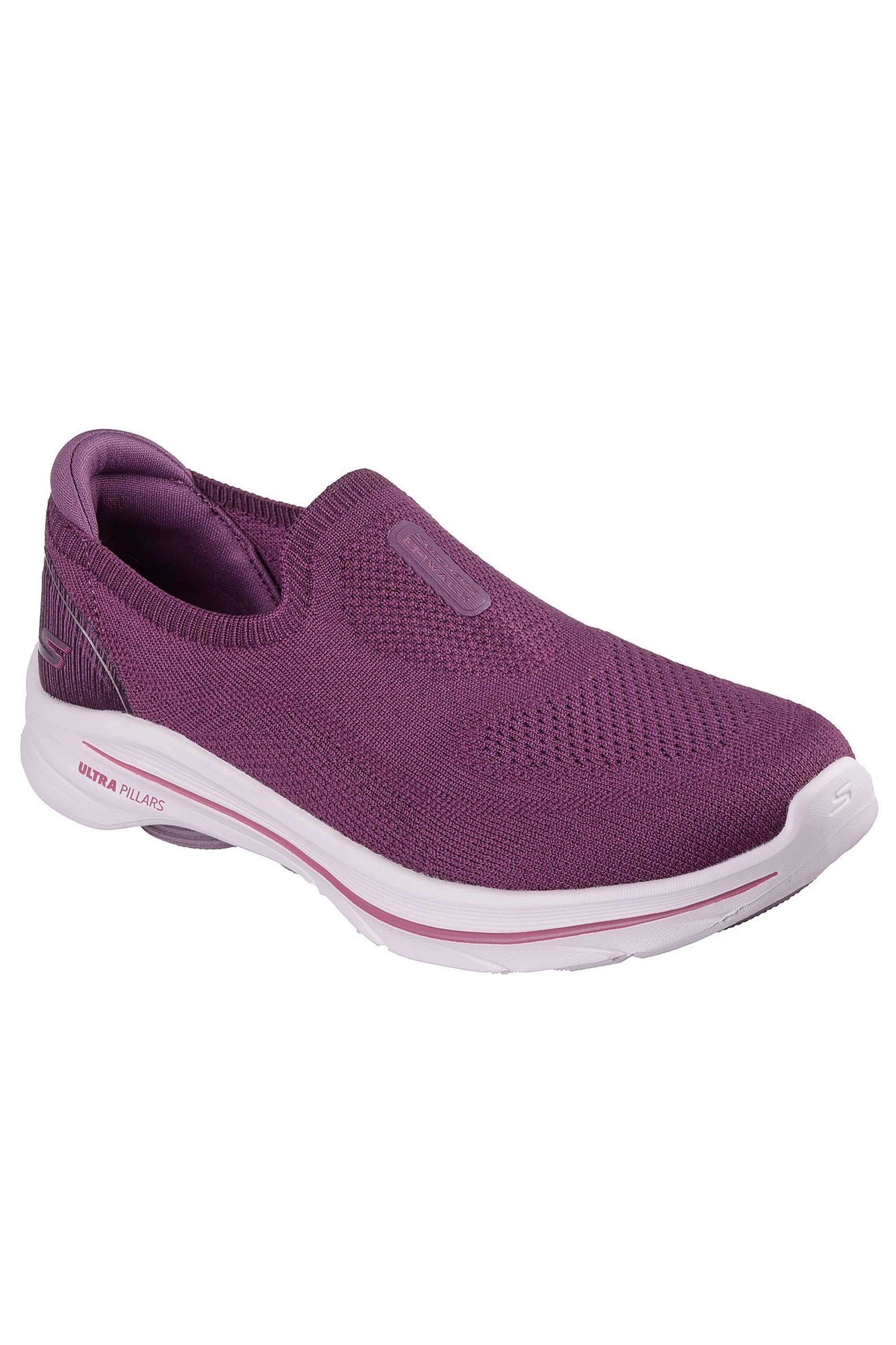 Go-Walk-Blended-Slip-On-Women-s-Sports-Shoes