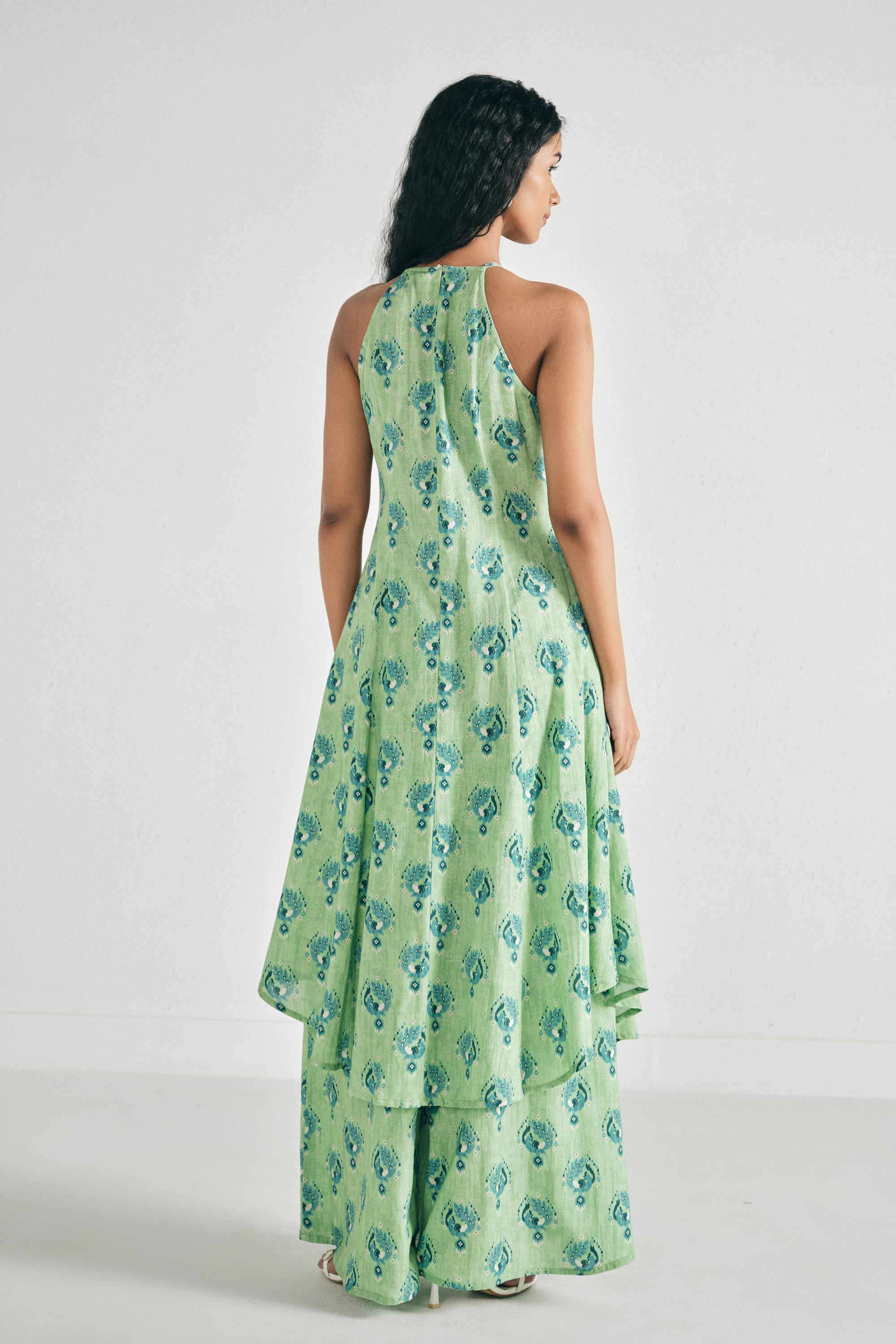 Floral-Rayon-Round-Neck-Women-Kurta-with-Palazzo