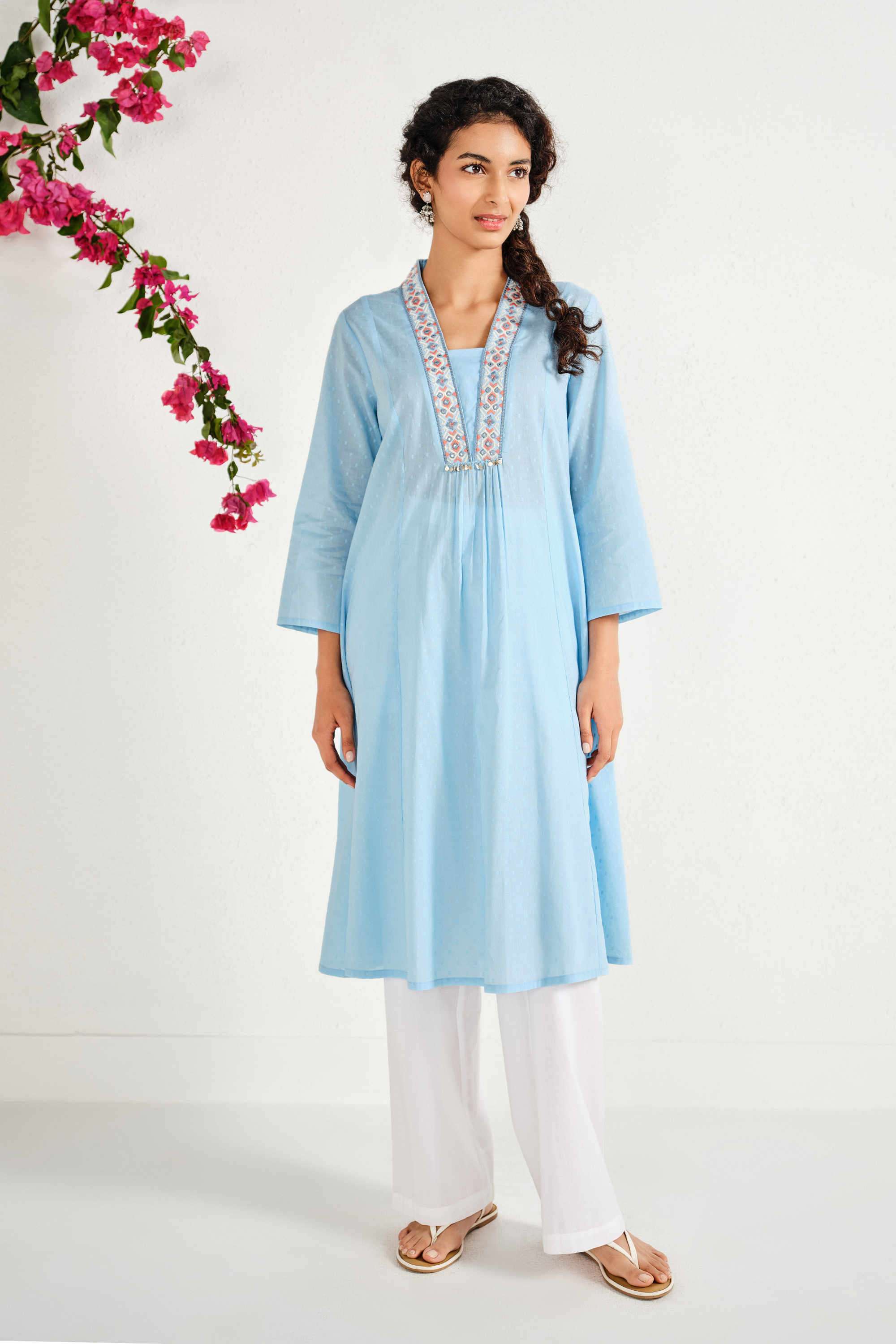 Solid-Cotton-V-Neck-Women-s-Casual-Wear-Kurta