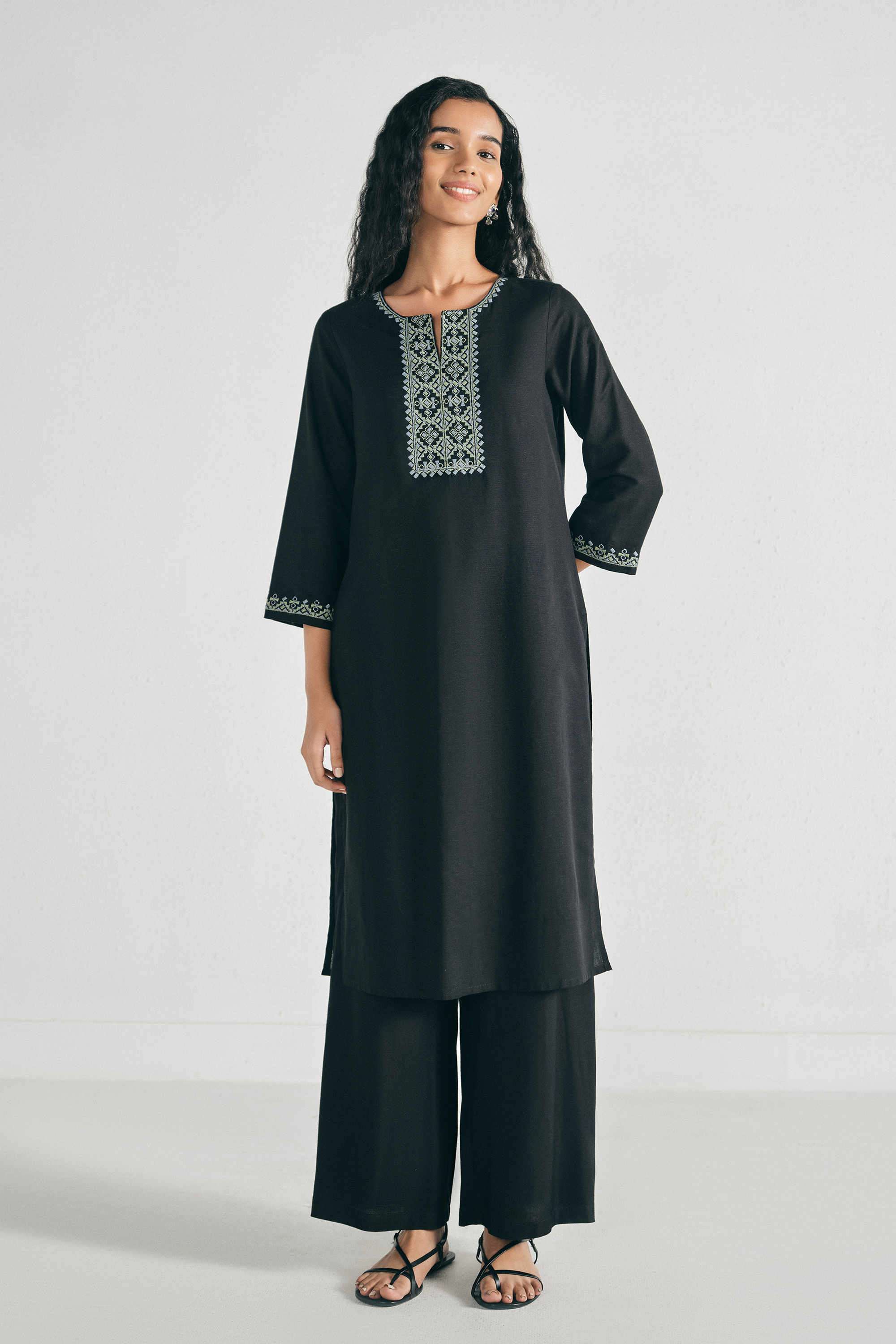 Embroidered-Rayon-Round-Neck-Women-Kurta