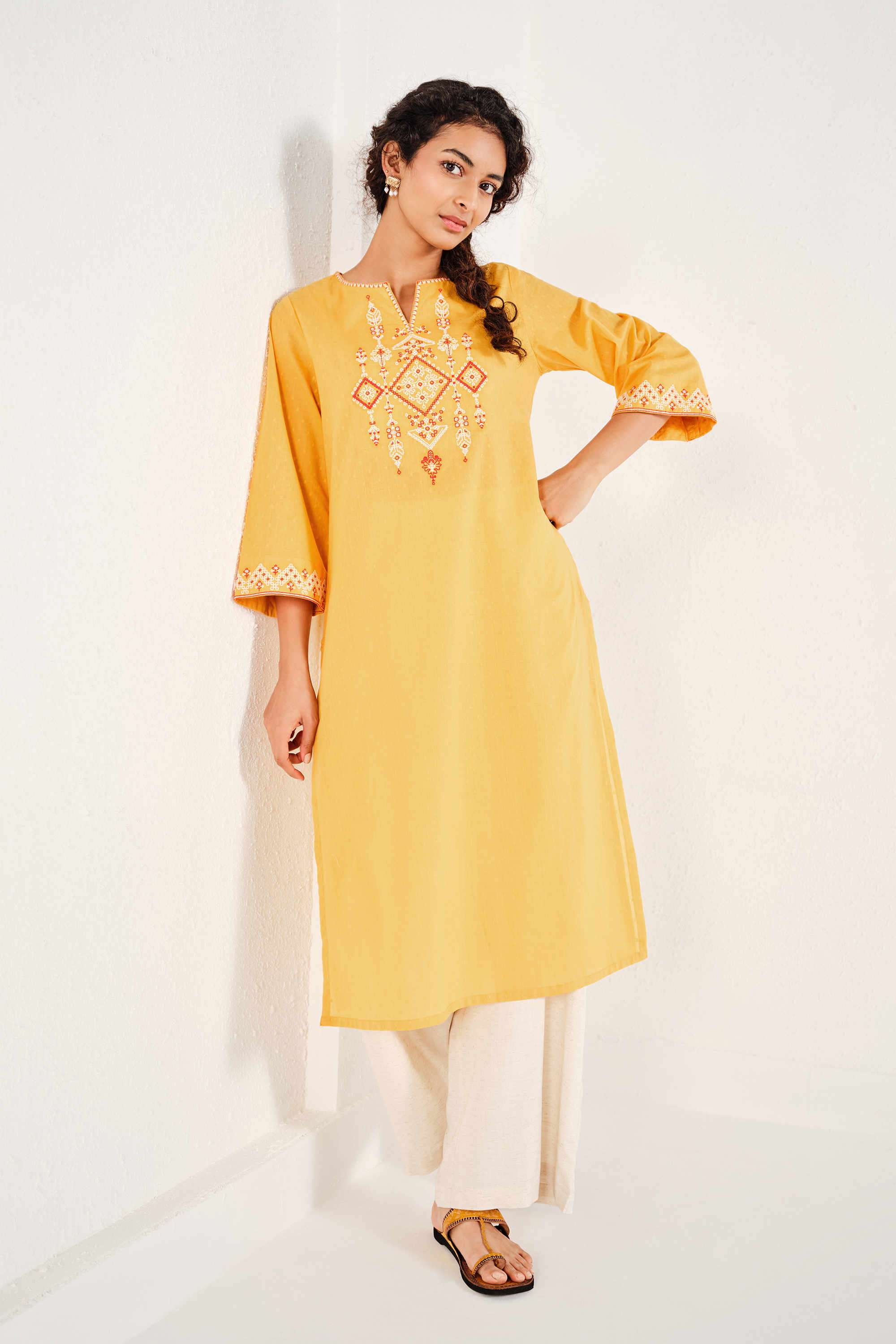 Solid-Cotton-Round-Neck-Women-s-Casual-Wear-Kurta