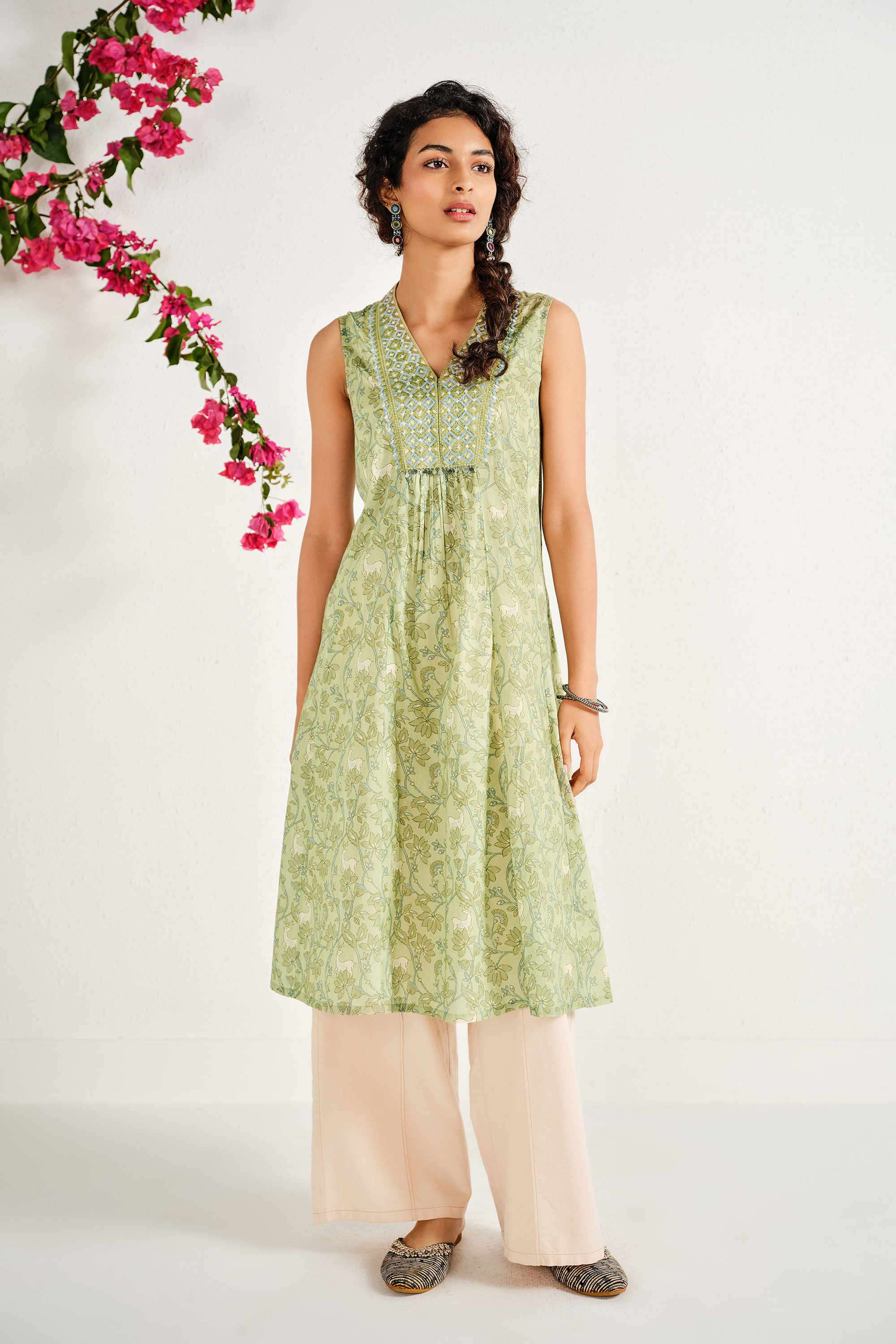 Floral-Cotton-V-Neck-Women-s-Casual-Wear-Kurta