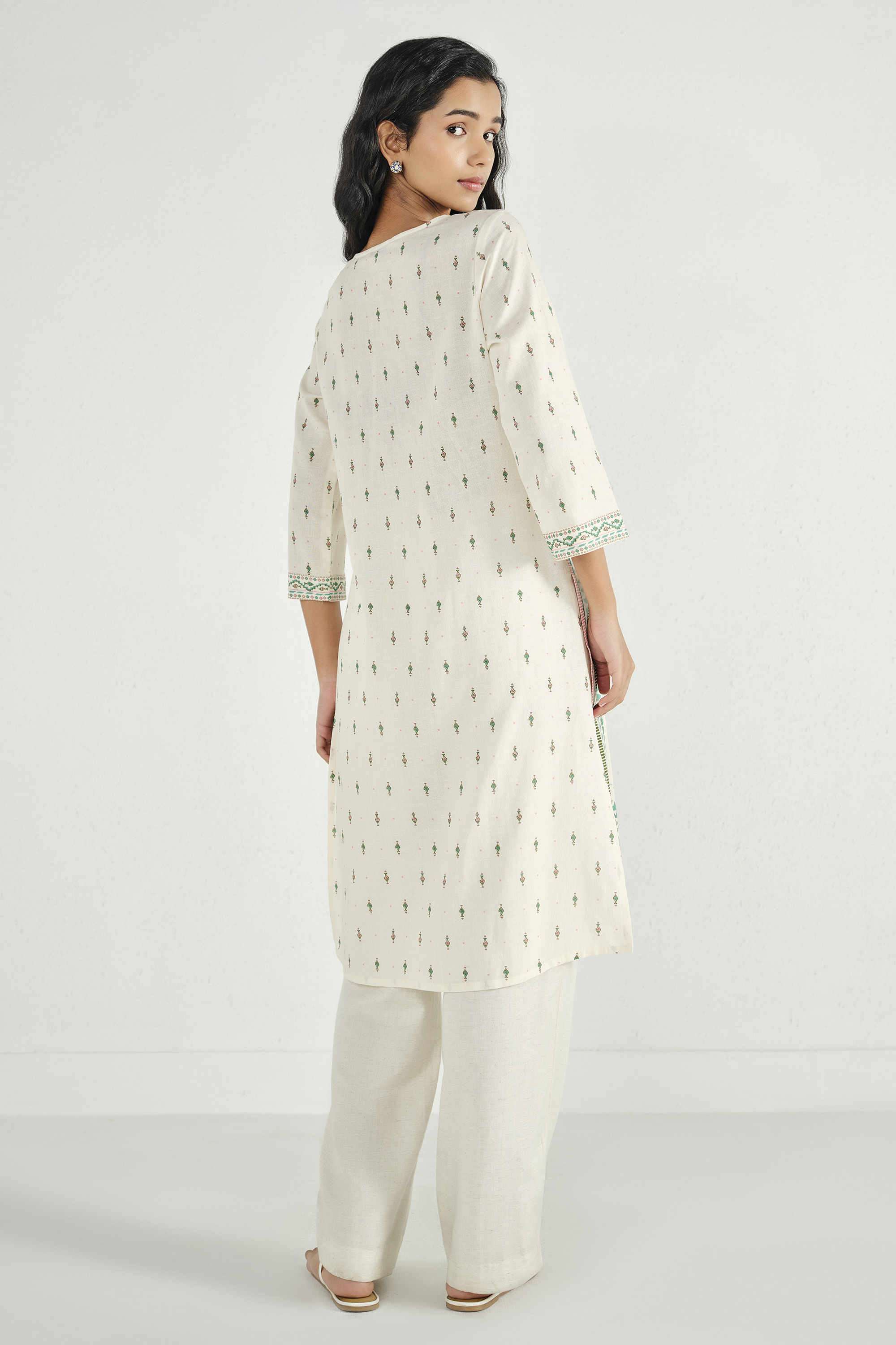 Printed-Rayon-Round-Neck-Women-Kurta