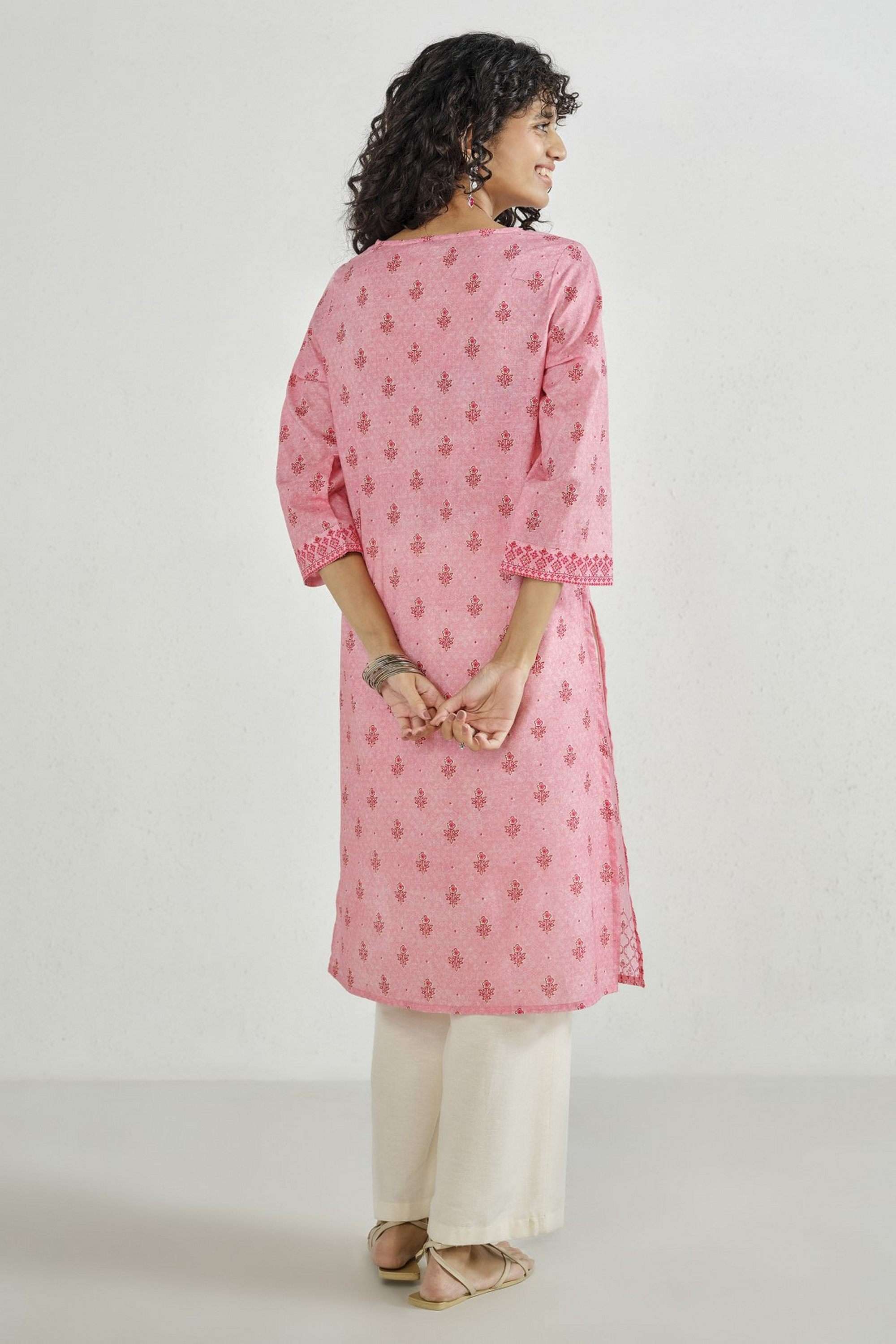 Printed-Blended-Fabric-V-Neck-Women-s-Everyday-Kurta
