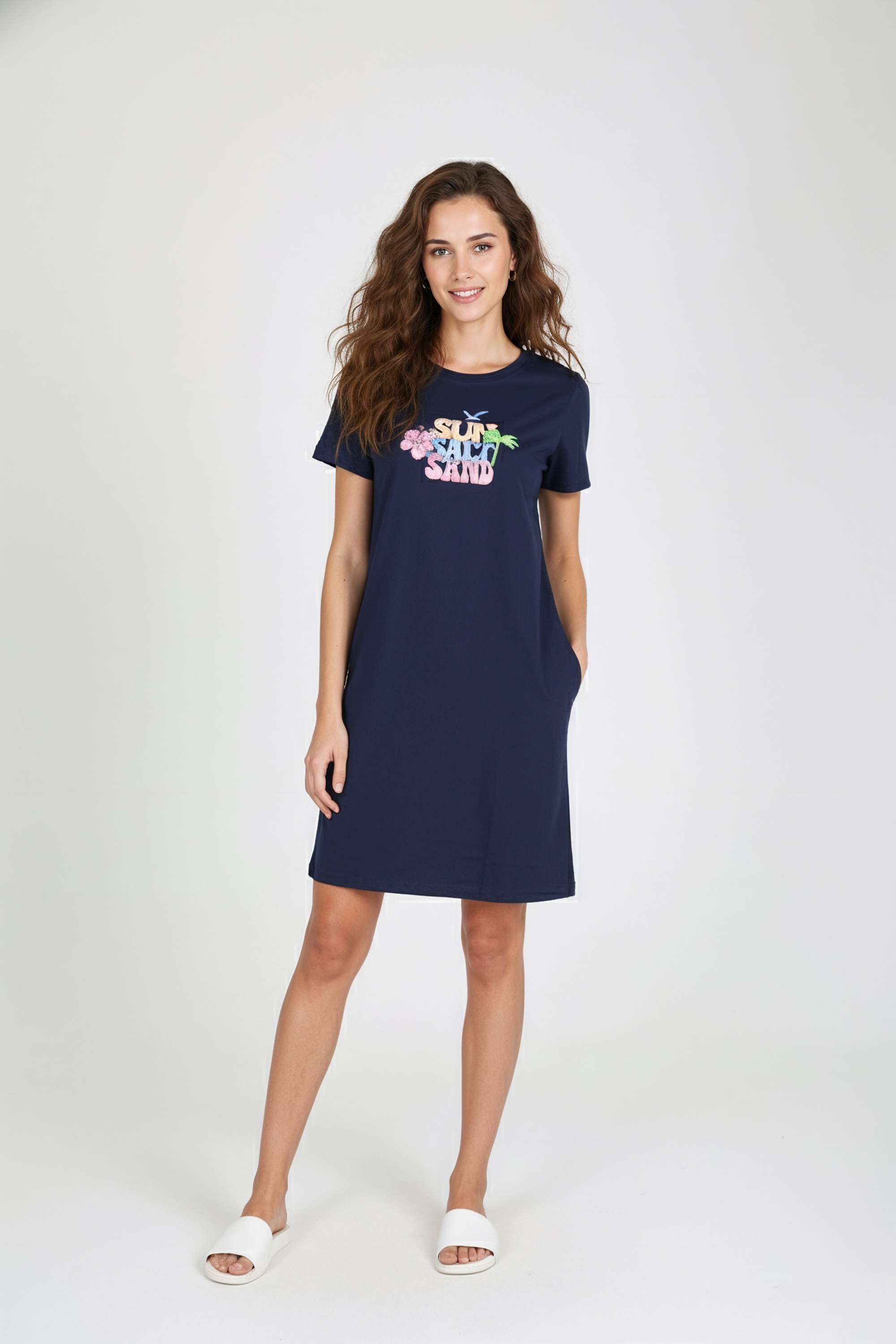 Graphic-Print-Blended-Fabric-Regular-Fit-Women-s-Night-Dress