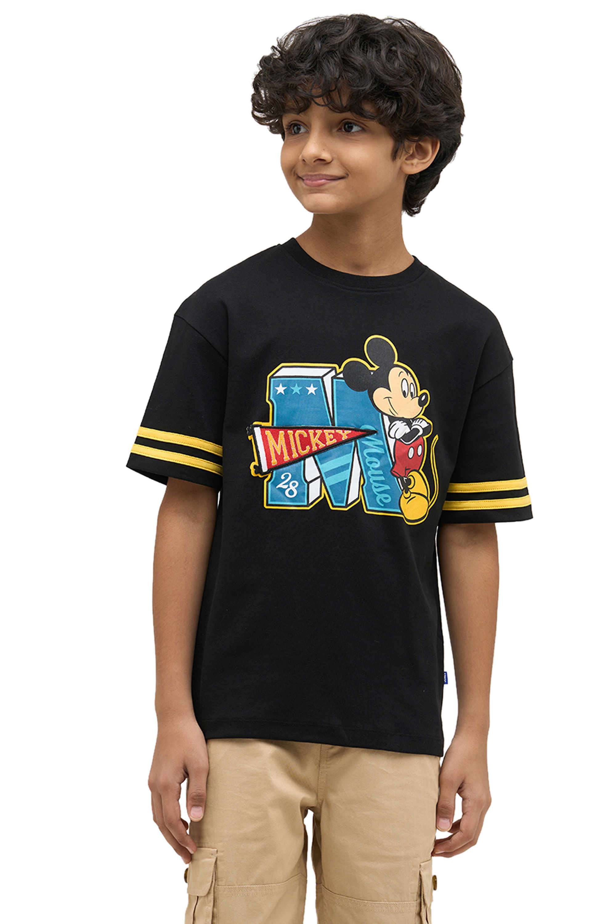 Character-Print-Blended-Fabric-Round-Neck-Boys-T-Shirt