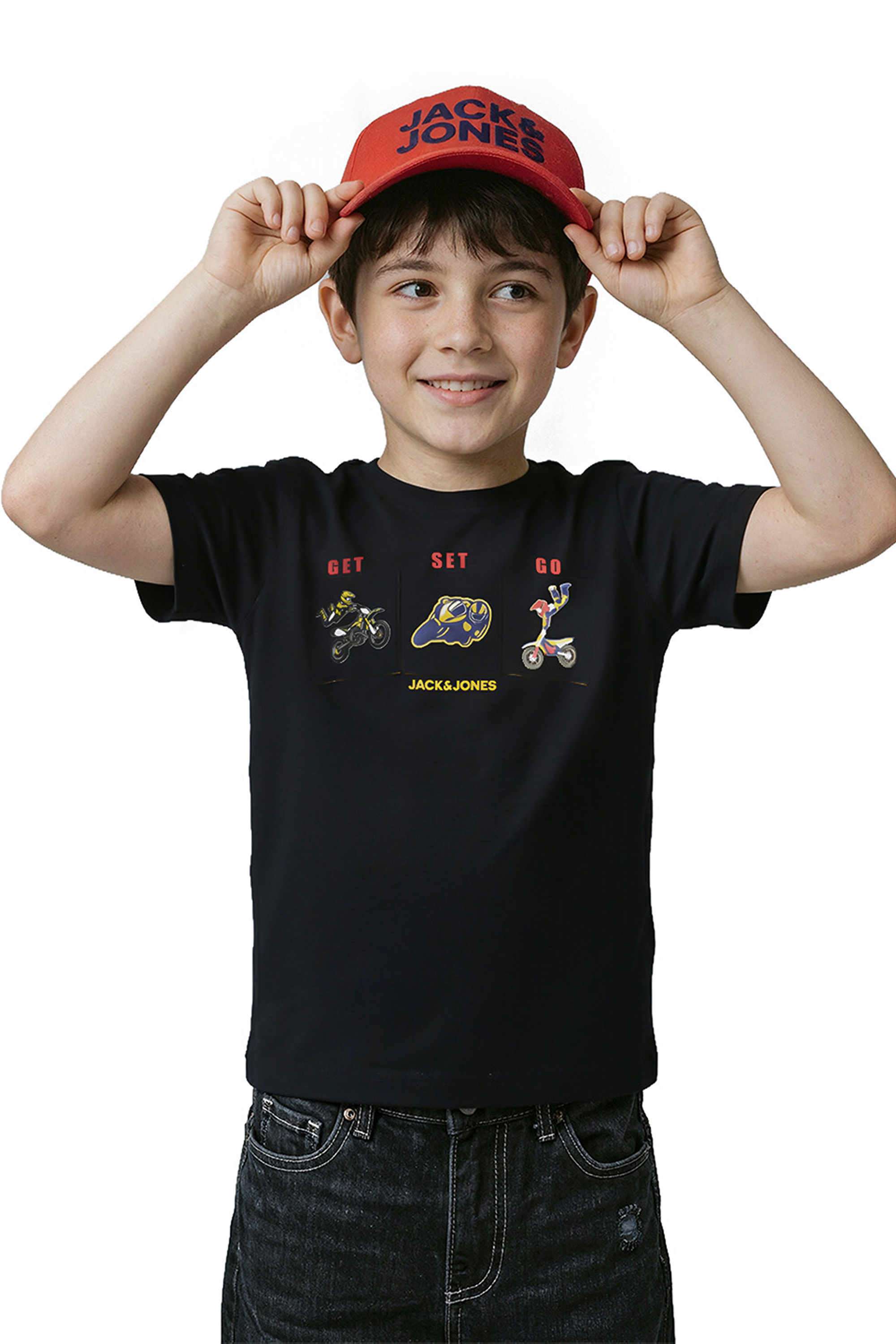 Embellished-Cotton-Round-Neck-Boys-T-Shirt
