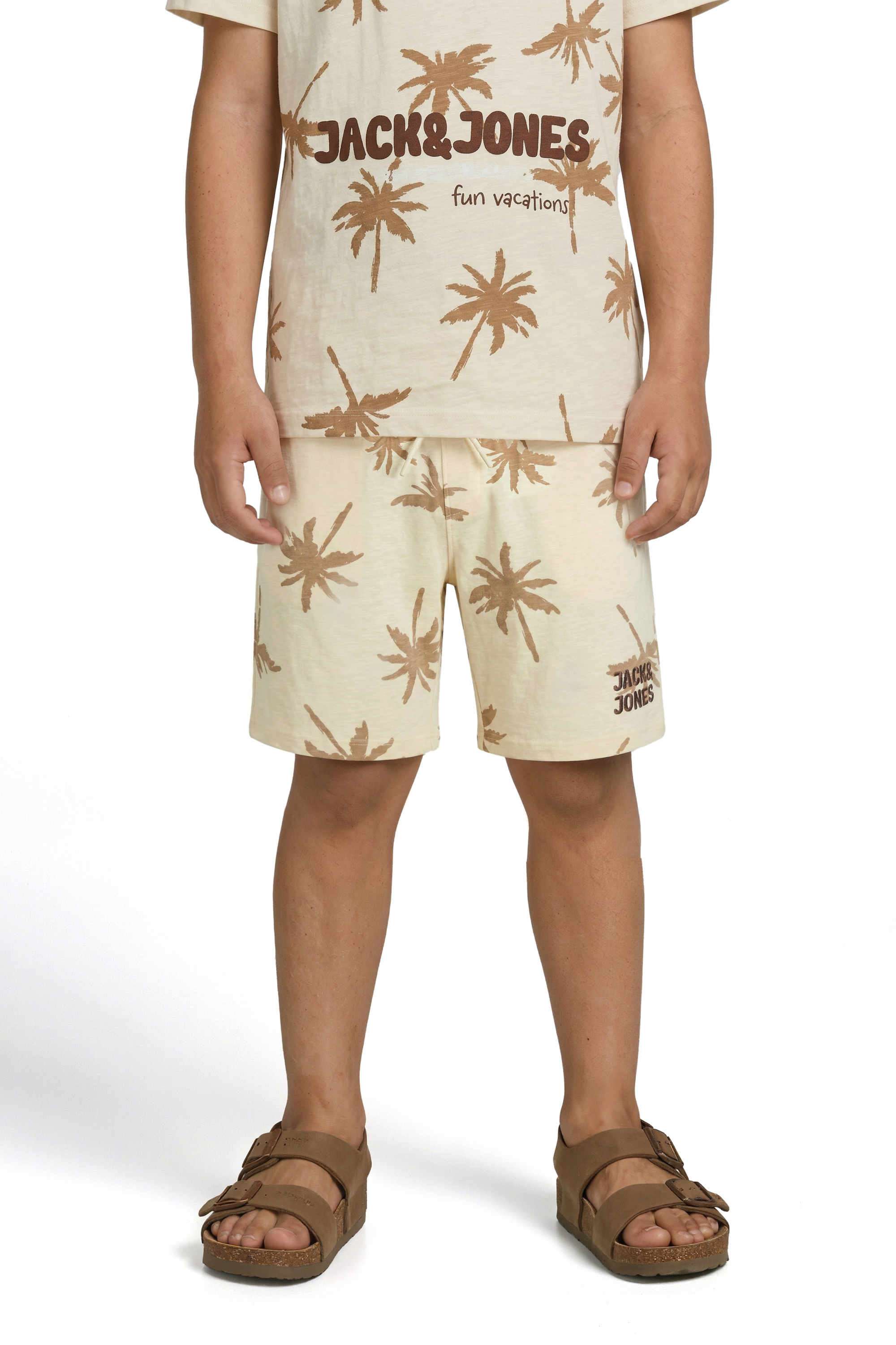 Graphic-Print-Blended-Fabric-Regular-Fit-Boys-Shorts