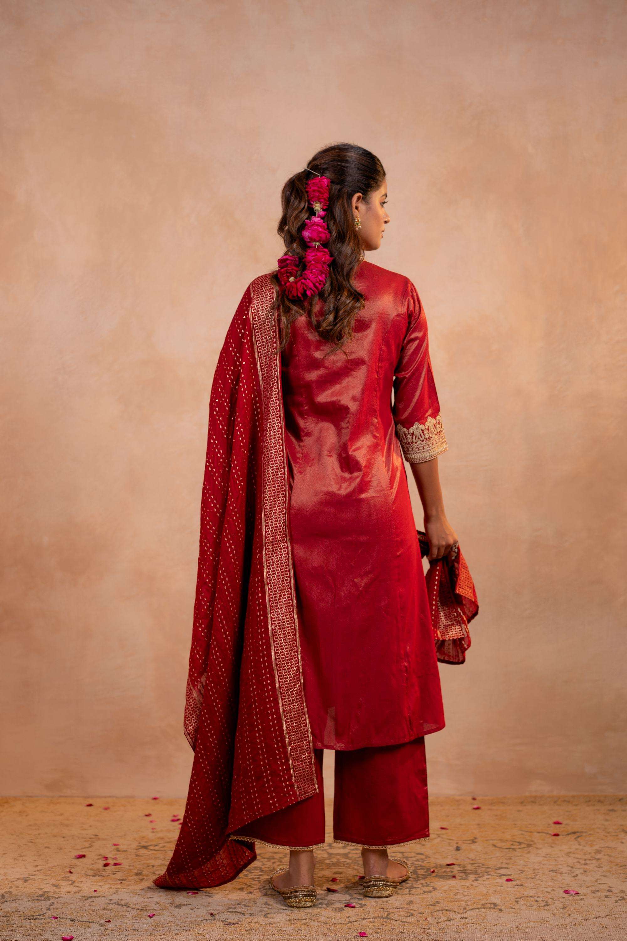 Embroidered-Viscose-Women-s-Festive-Wear-Kurta-Set