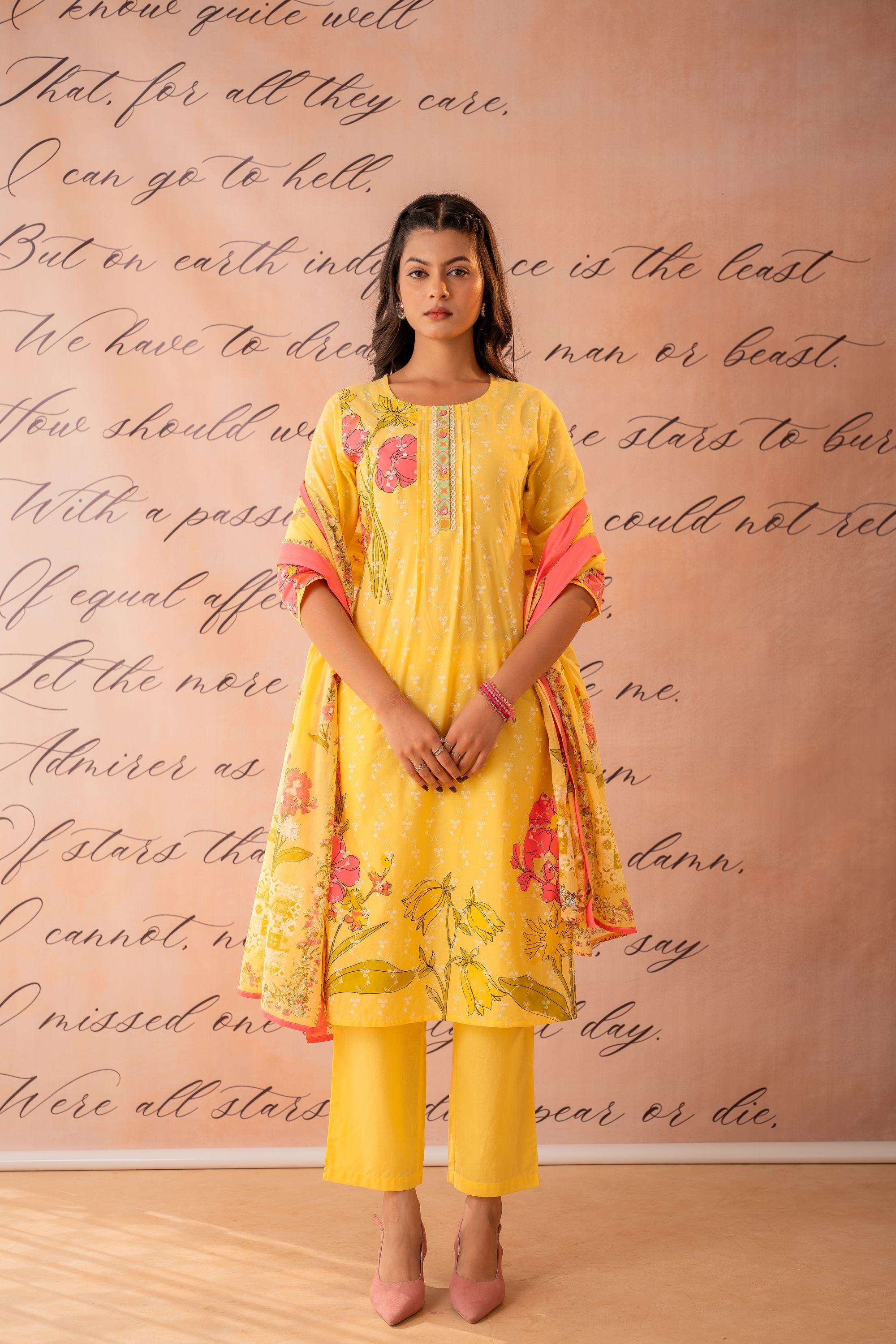 Printed-Cotton-Women-s-Festive-Wear-Kurta-Set
