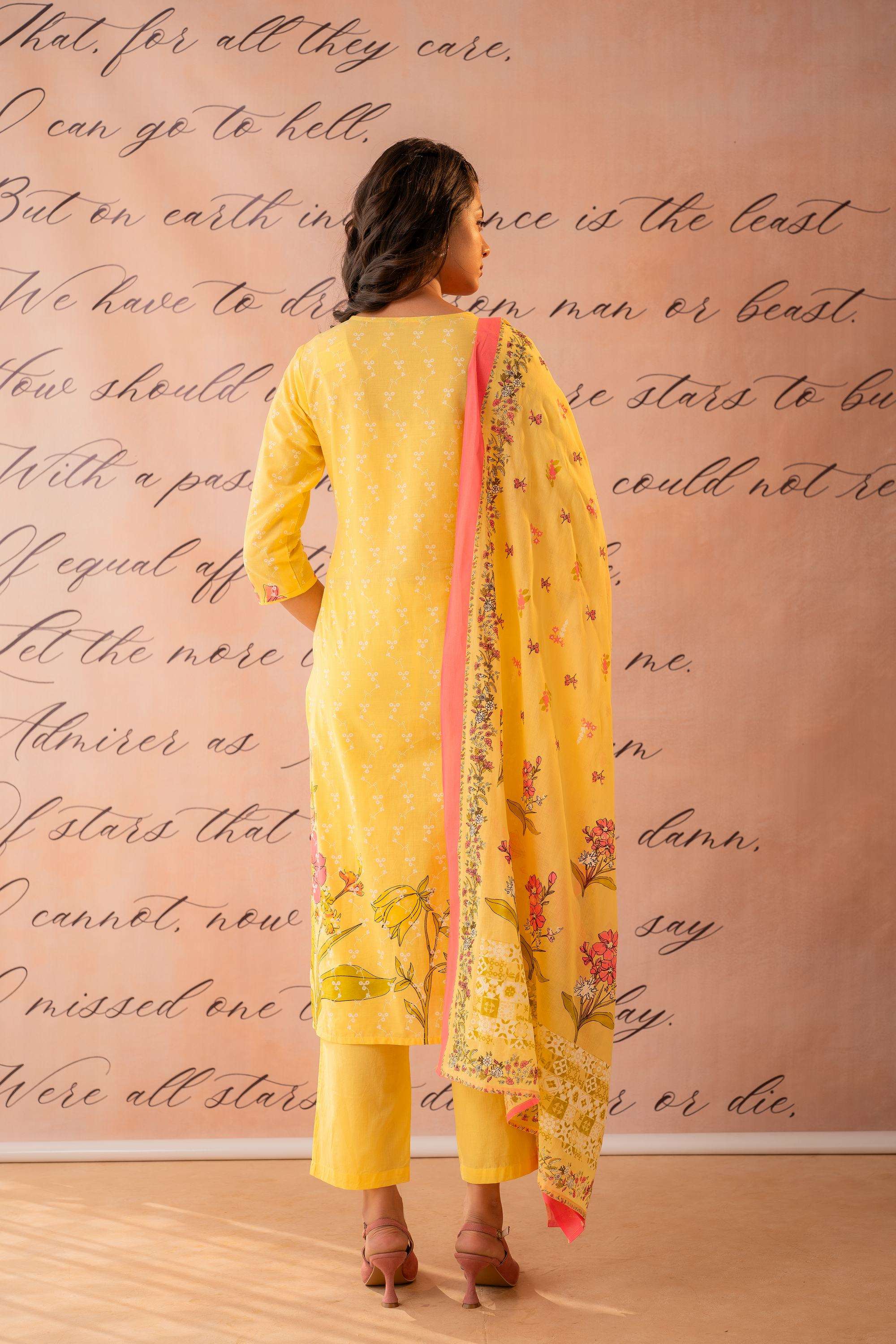 Printed-Cotton-Women-s-Festive-Wear-Kurta-Set