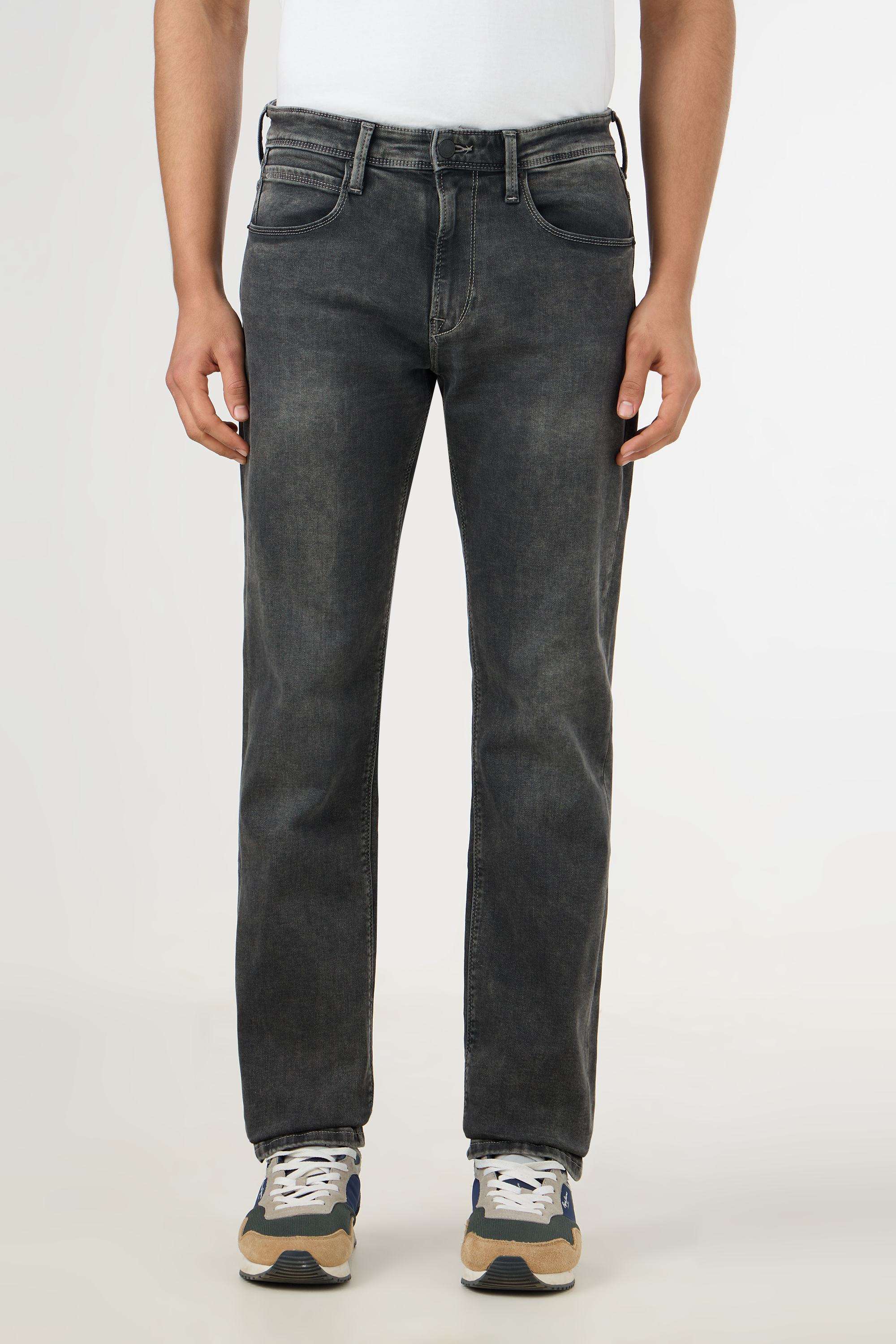 Light-Wash-Blended-Fabric-Straight-Fit-Men-s-Jeans