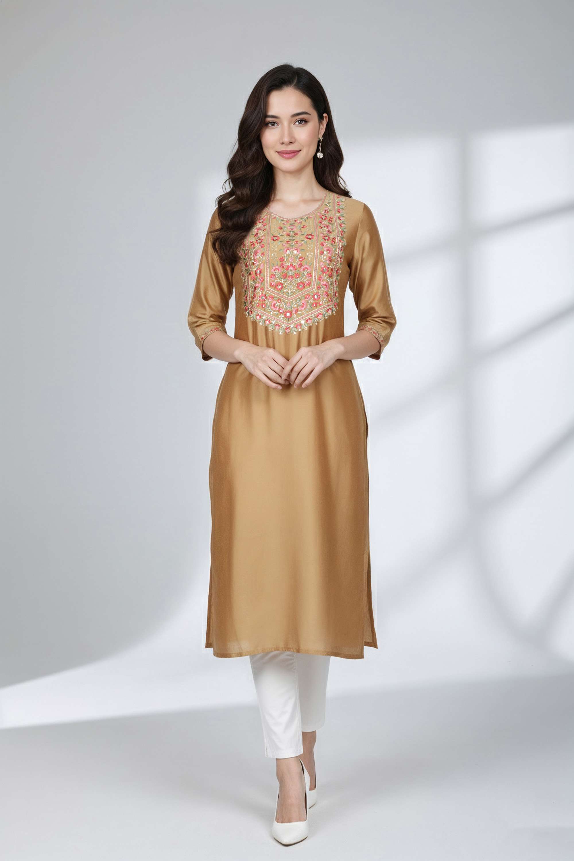 Embroidered-Blended-Fabric-Round-Neck-Women-Fusion-Wear-Kurta