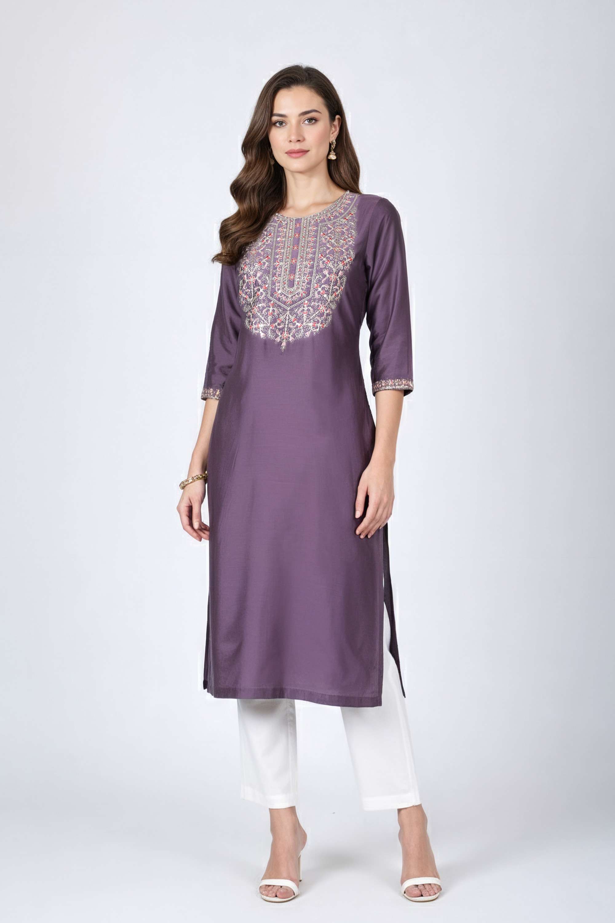 Embroidered-Blended-Fabric-Round-Neck-Women-Fusion-Wear-Kurta
