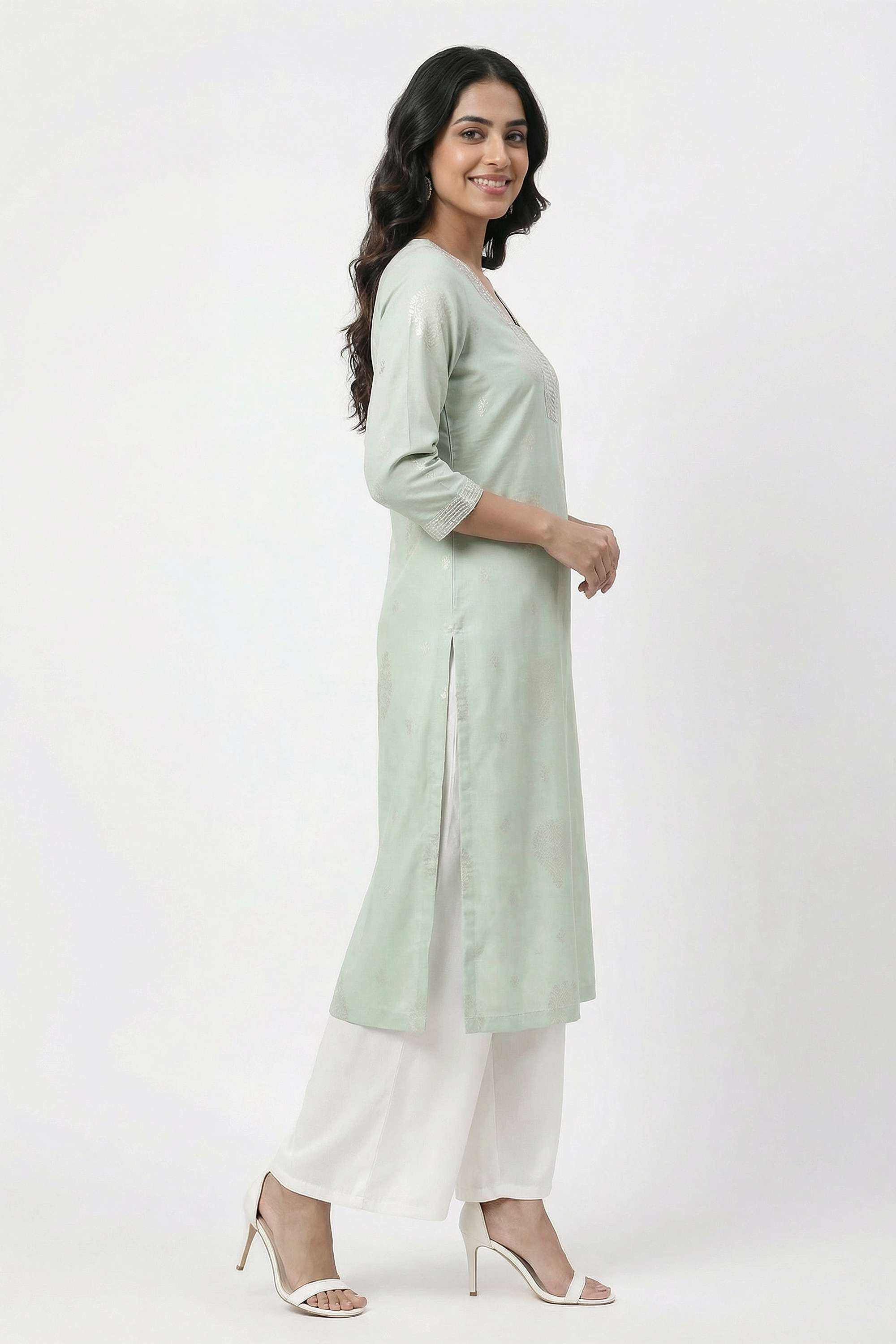 Printed-Blended-Fabric-Square-Neck-Women-Kurta