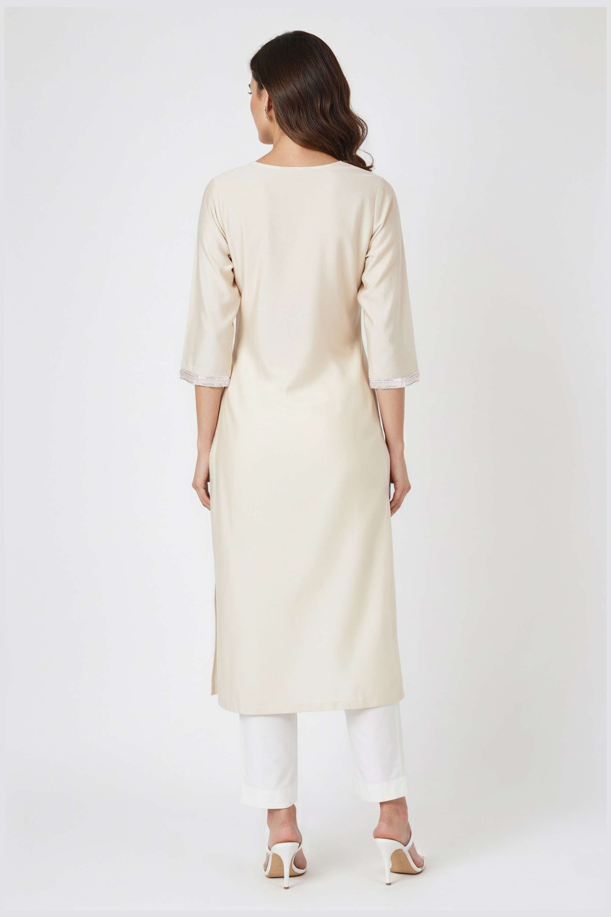 Embroidered-Blended-Fabric-Round-Neck-Women-Kurta