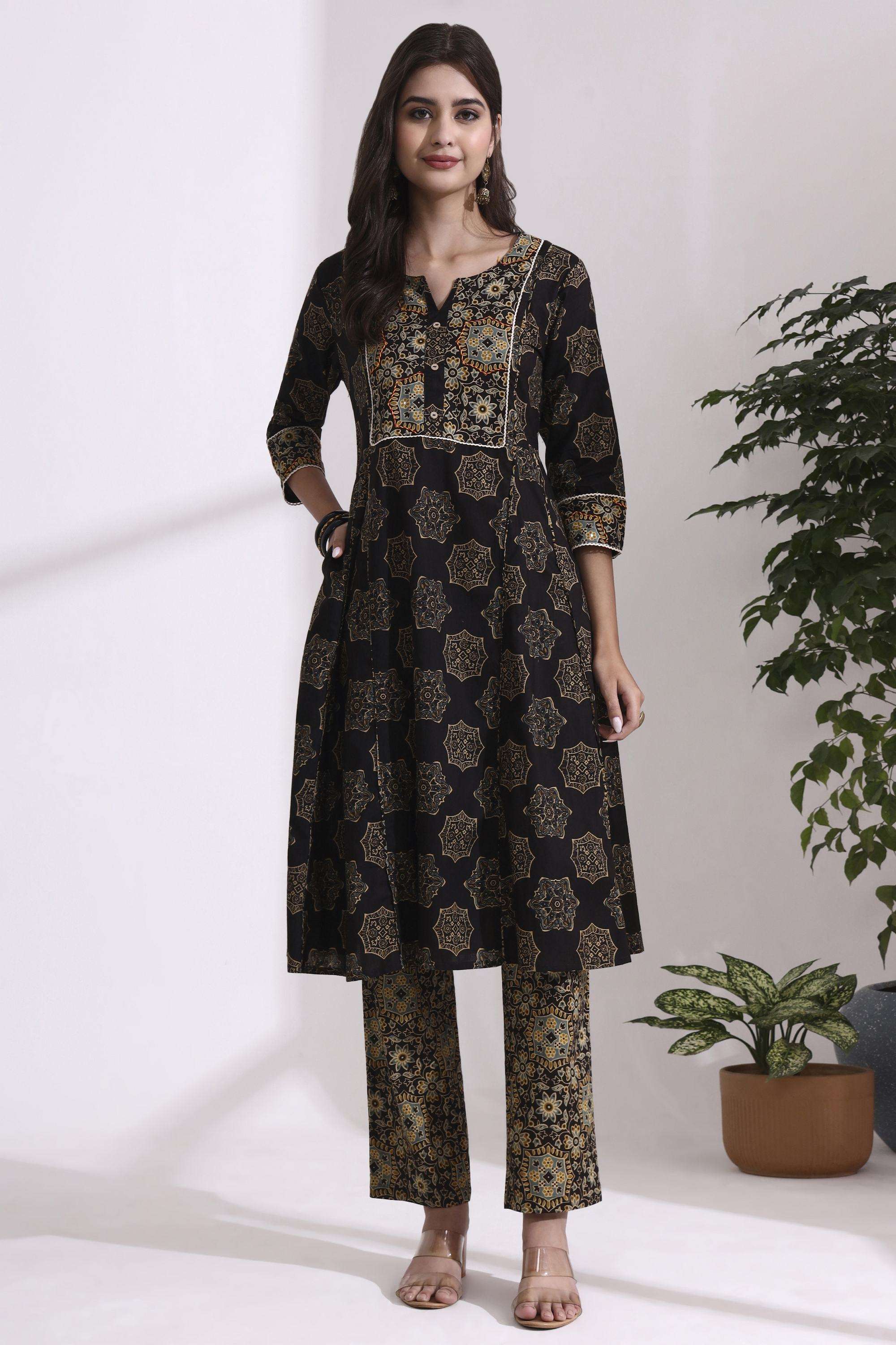 Textured-Cotton-Women-s-Festive-Wear-Kurta-Set