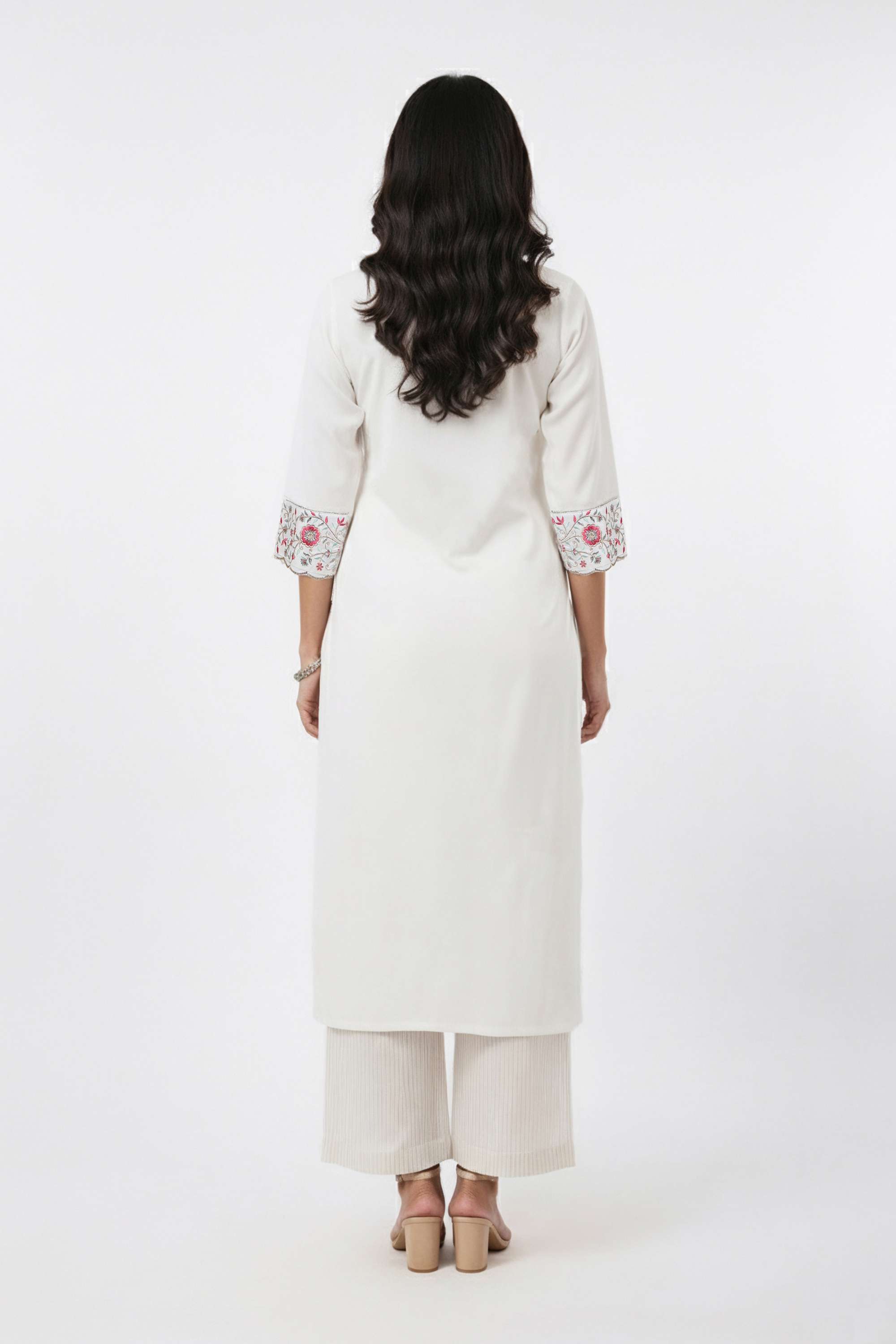 Printed-Blended-Fabric-Round-Neck-Women-Kurta-with-Pant-and-Dupatta