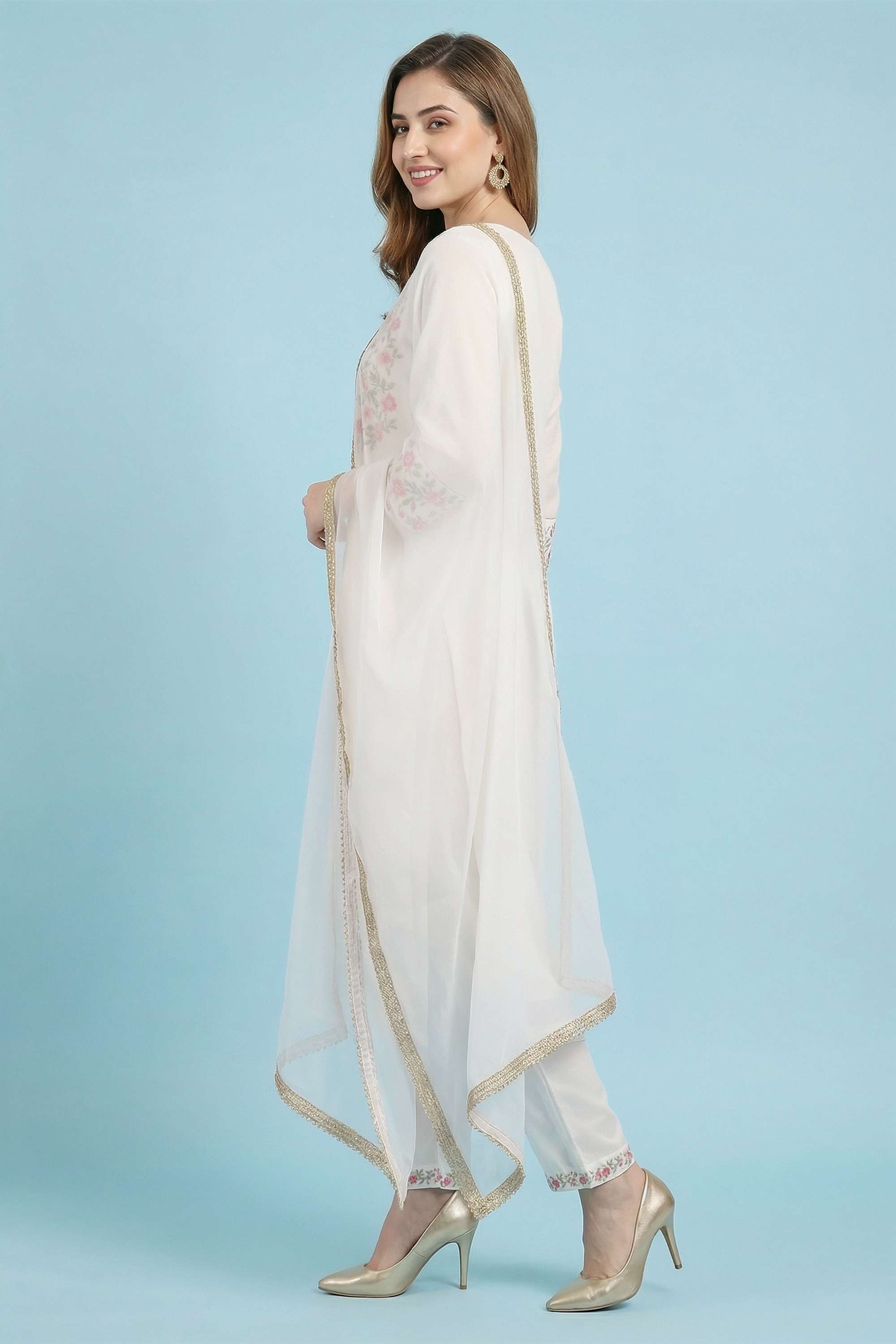 Embroidered-Blended-Fabric-Round-Neck-Women-Pant-with-Kurta-and-Dupatta