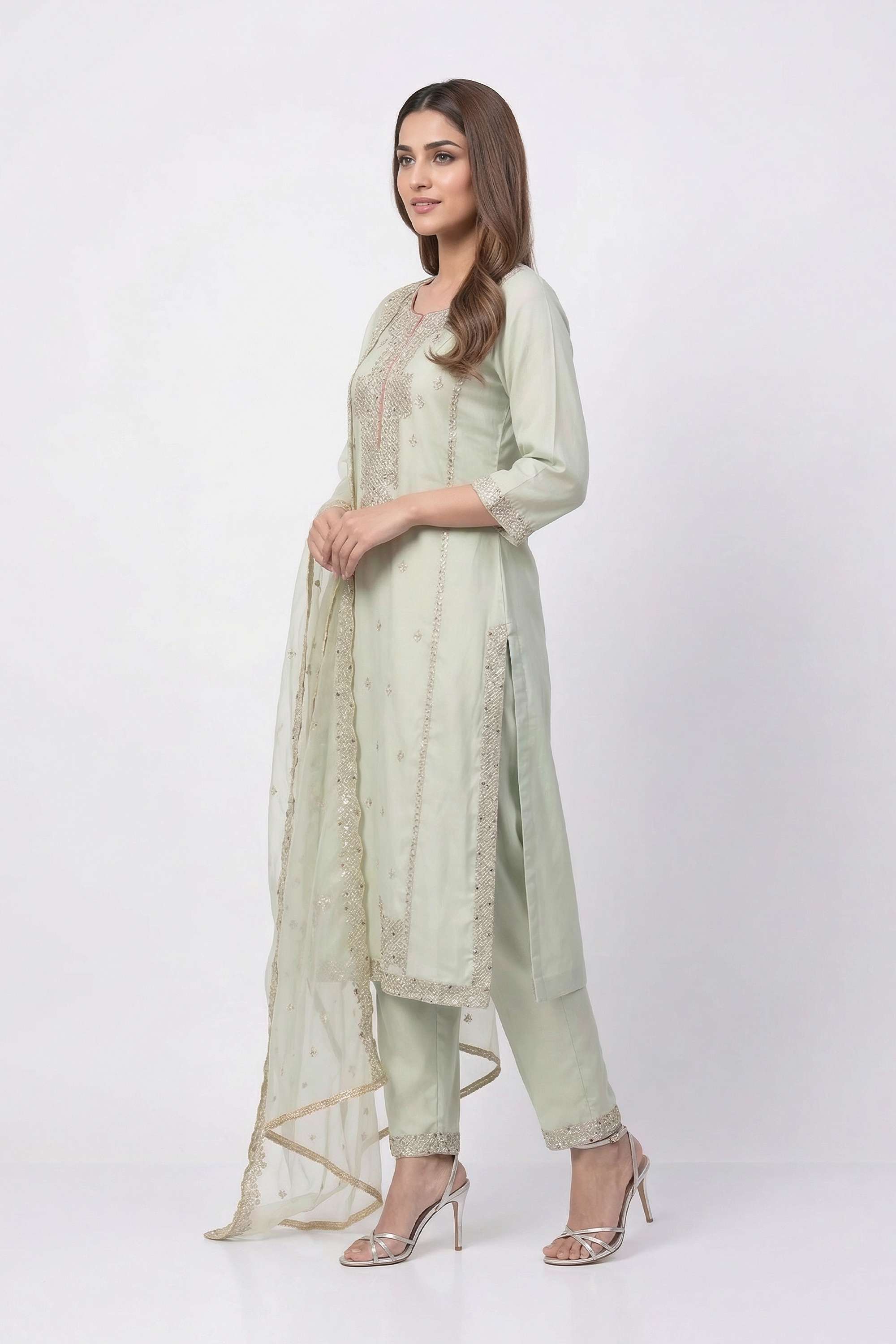 Embroidered-Blended-Fabric-Round-Neck-Women-Kurta-with-Pant-and-Dupatta