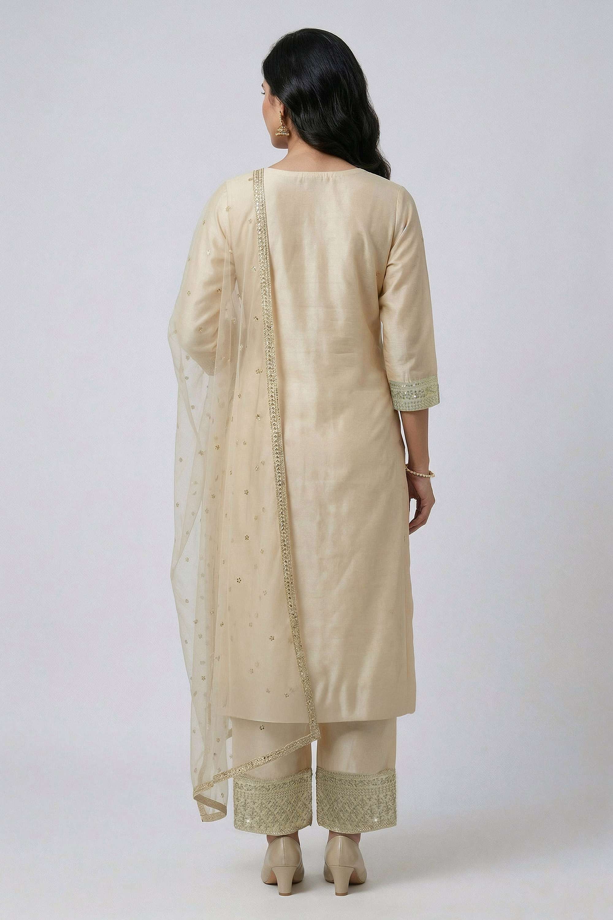 Embroidered-Blended-Fabric-Round-Neck-Women-Kurta-with-Pant-and-Dupatta