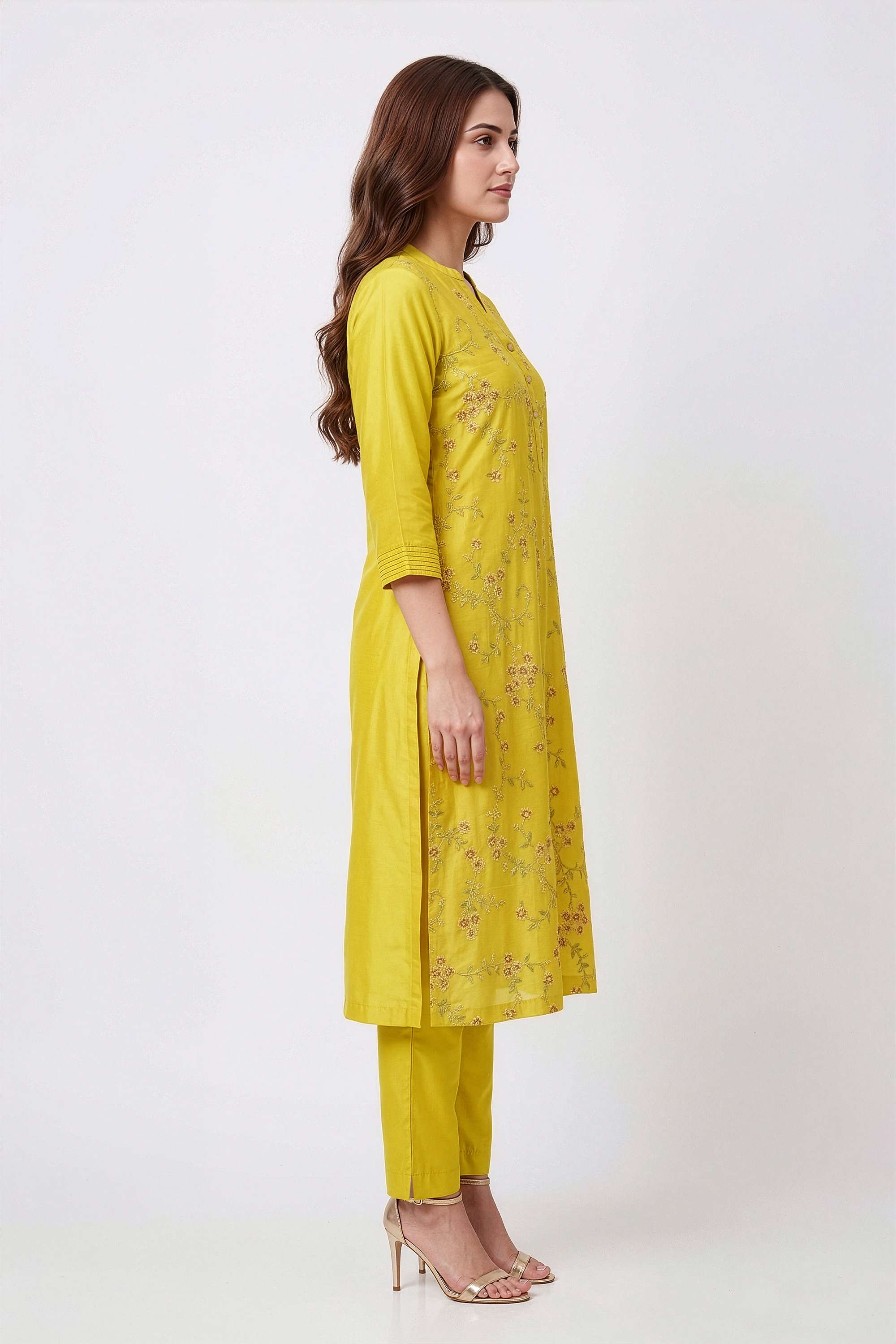 Embroidered-Chanderi-Collared-Women-Kurta-with-Pant-and-Dupatta