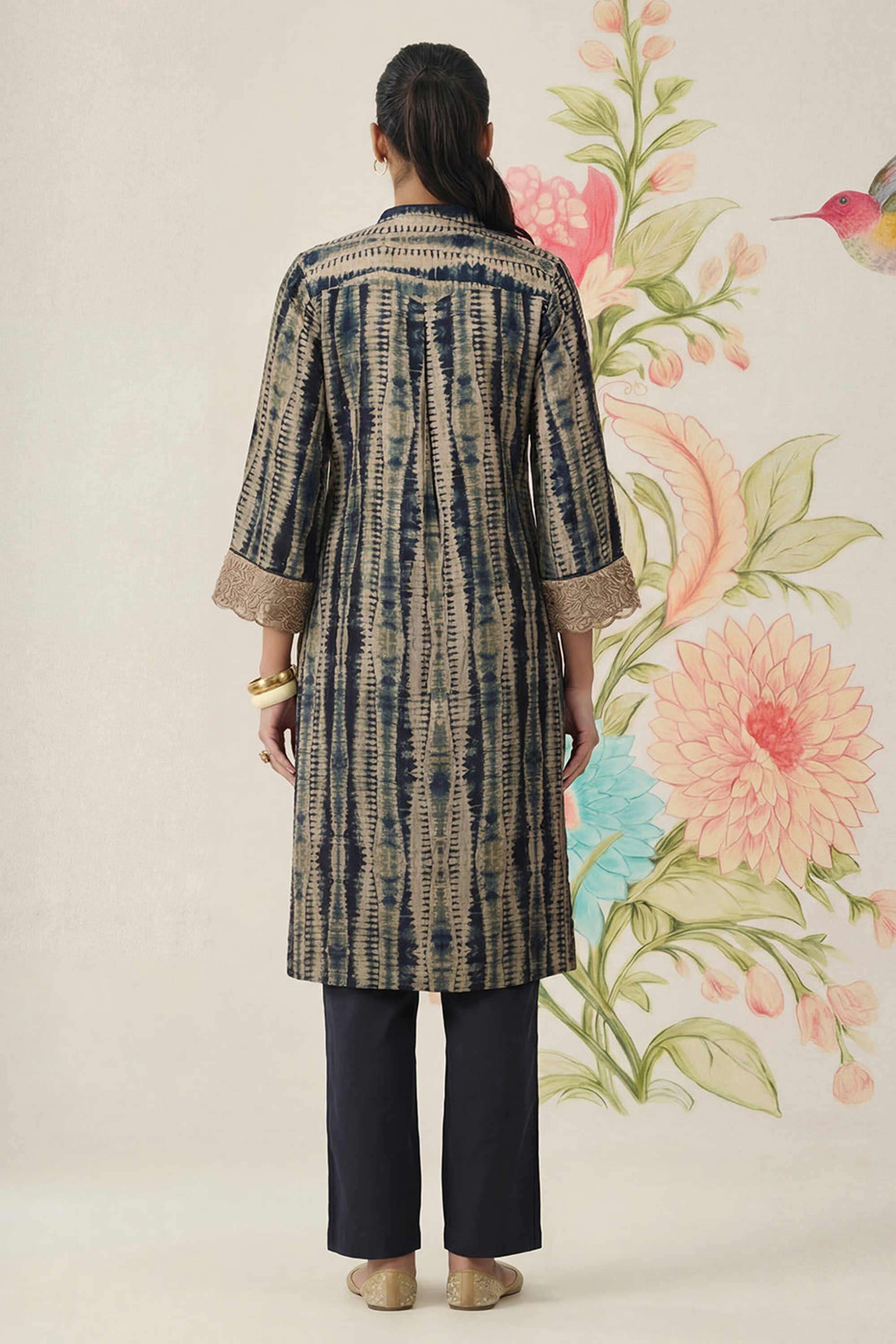 Embroidered-Cotton-Collared-Women-Kurta
