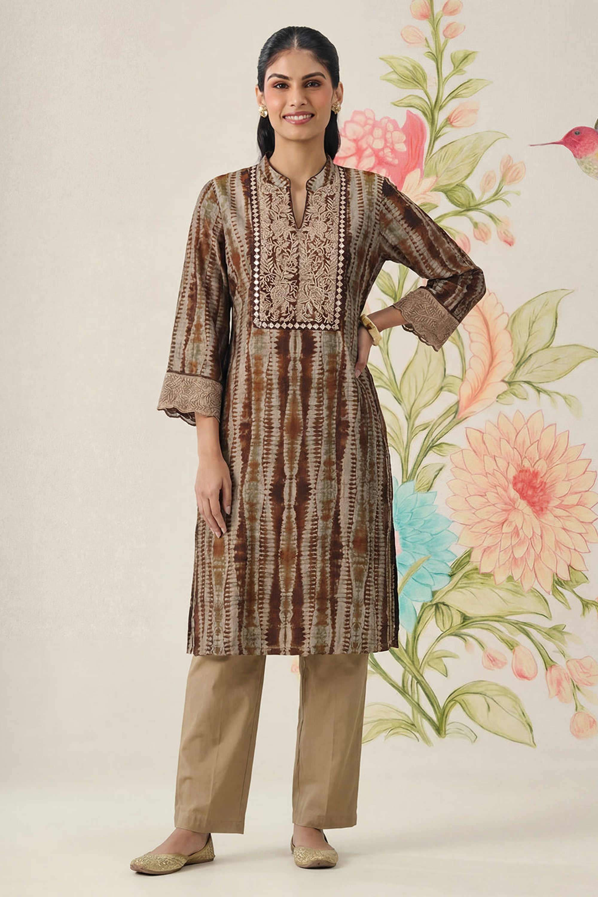 Embroidered-Cotton-V-Neck-Women-Kurta