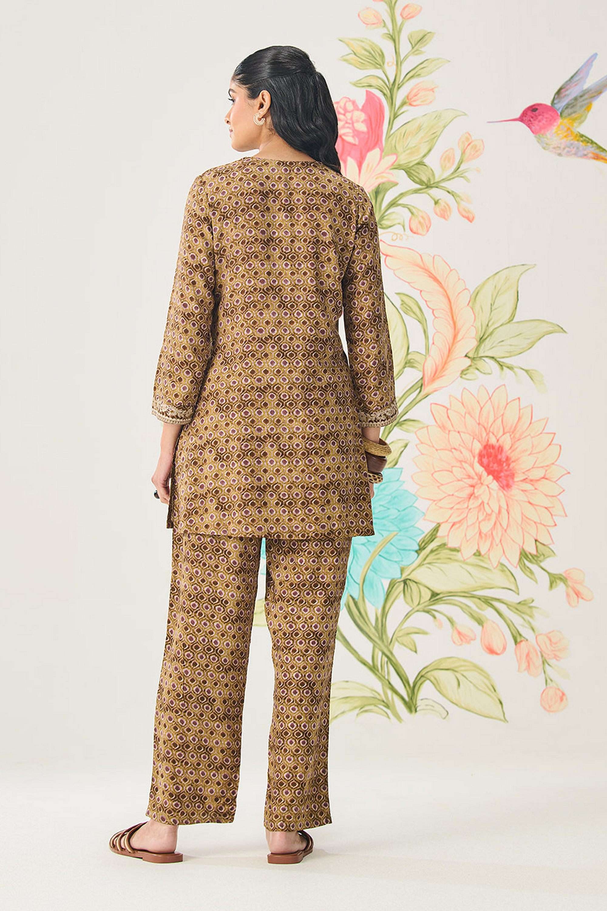 Printed-Cotton-Round-Neck-Women-Kurta-with-Pant