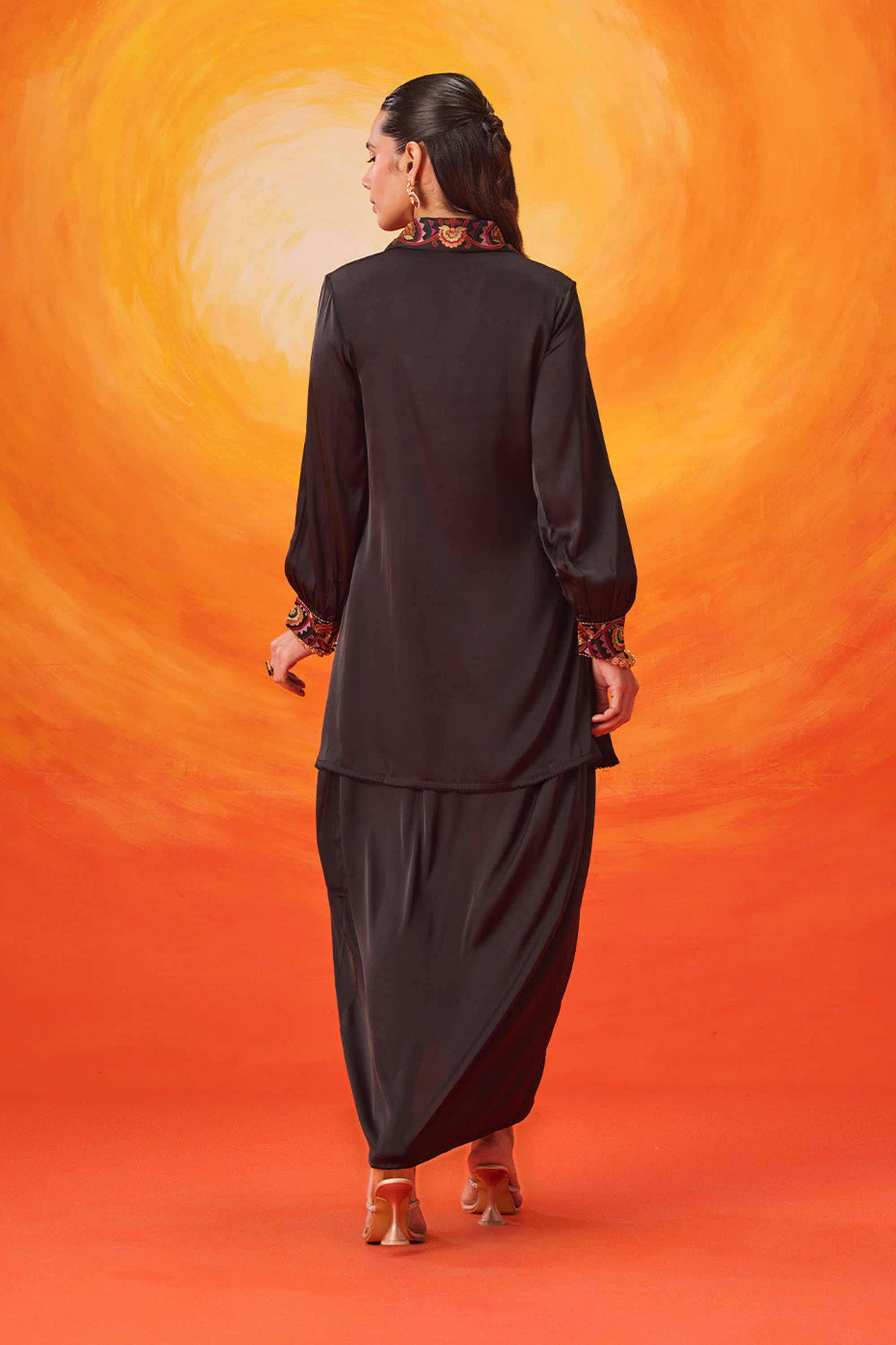 Embroidered-Cotton-Collared-Women-Kurta-with-Pant