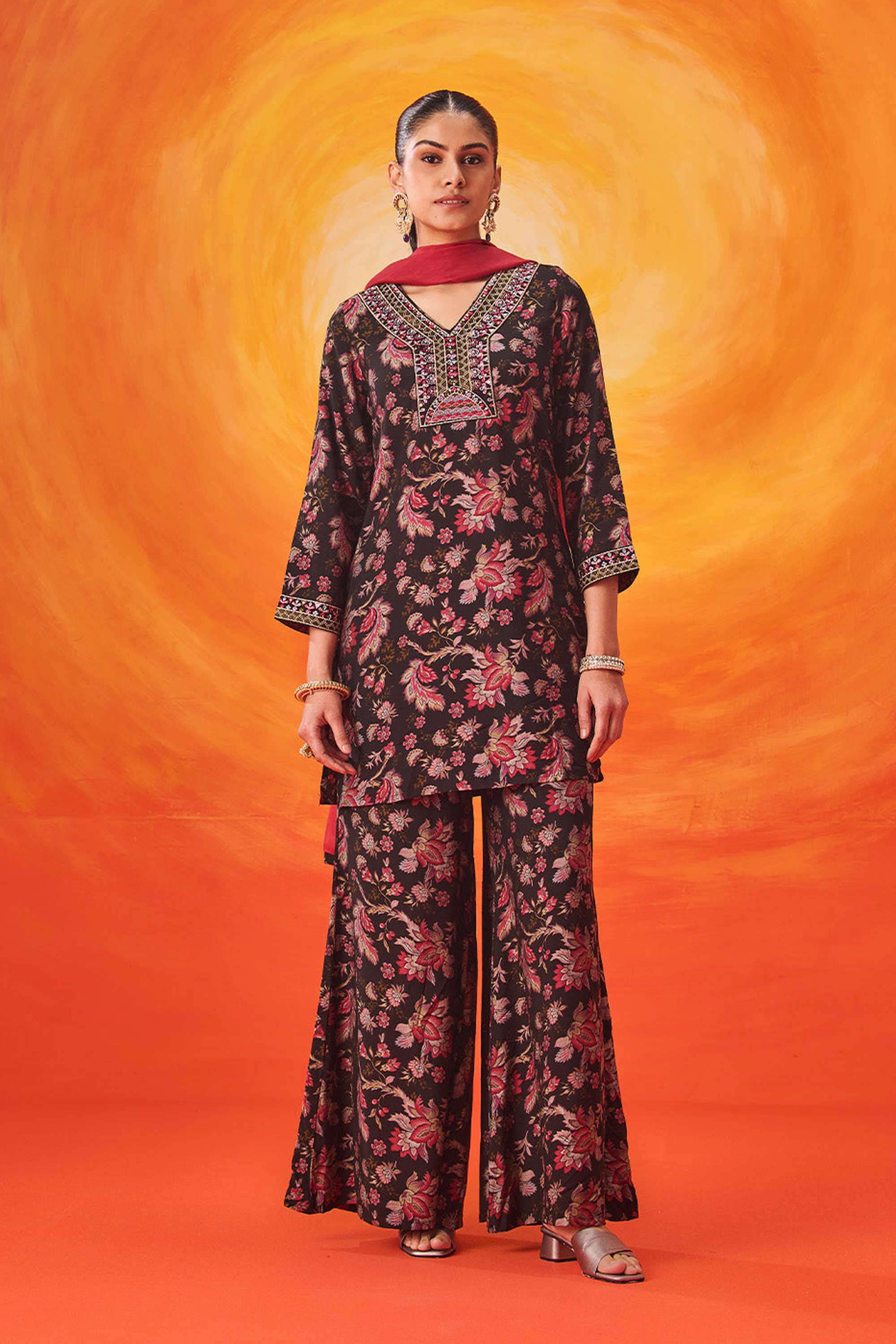 Printed-Cotton-V-Neck-Women-Kurta-with-Palazzo-and-Dupatta