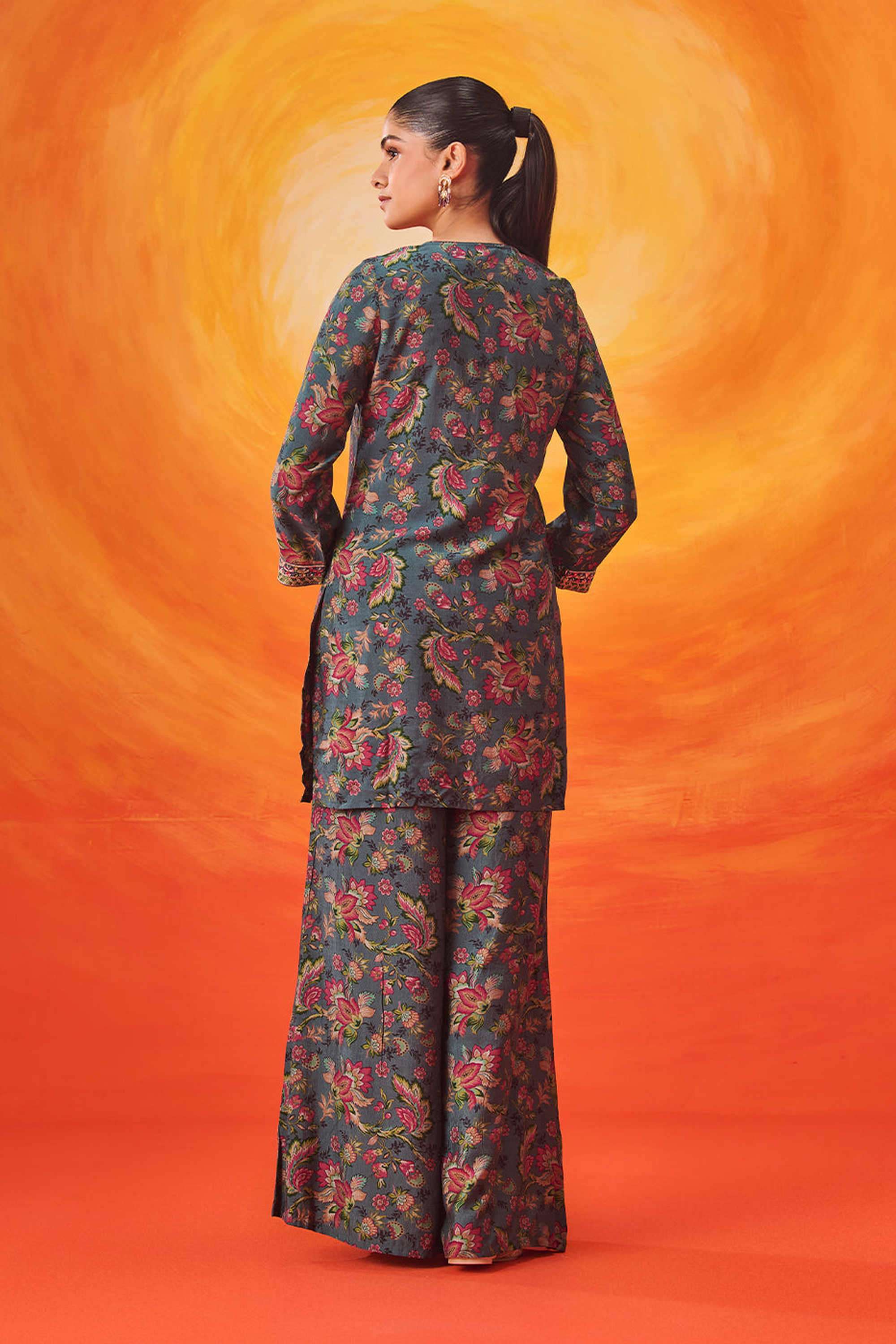 Printed-Cotton-V-Neck-Women-Kurta-with-Palazzo-and-Dupatta