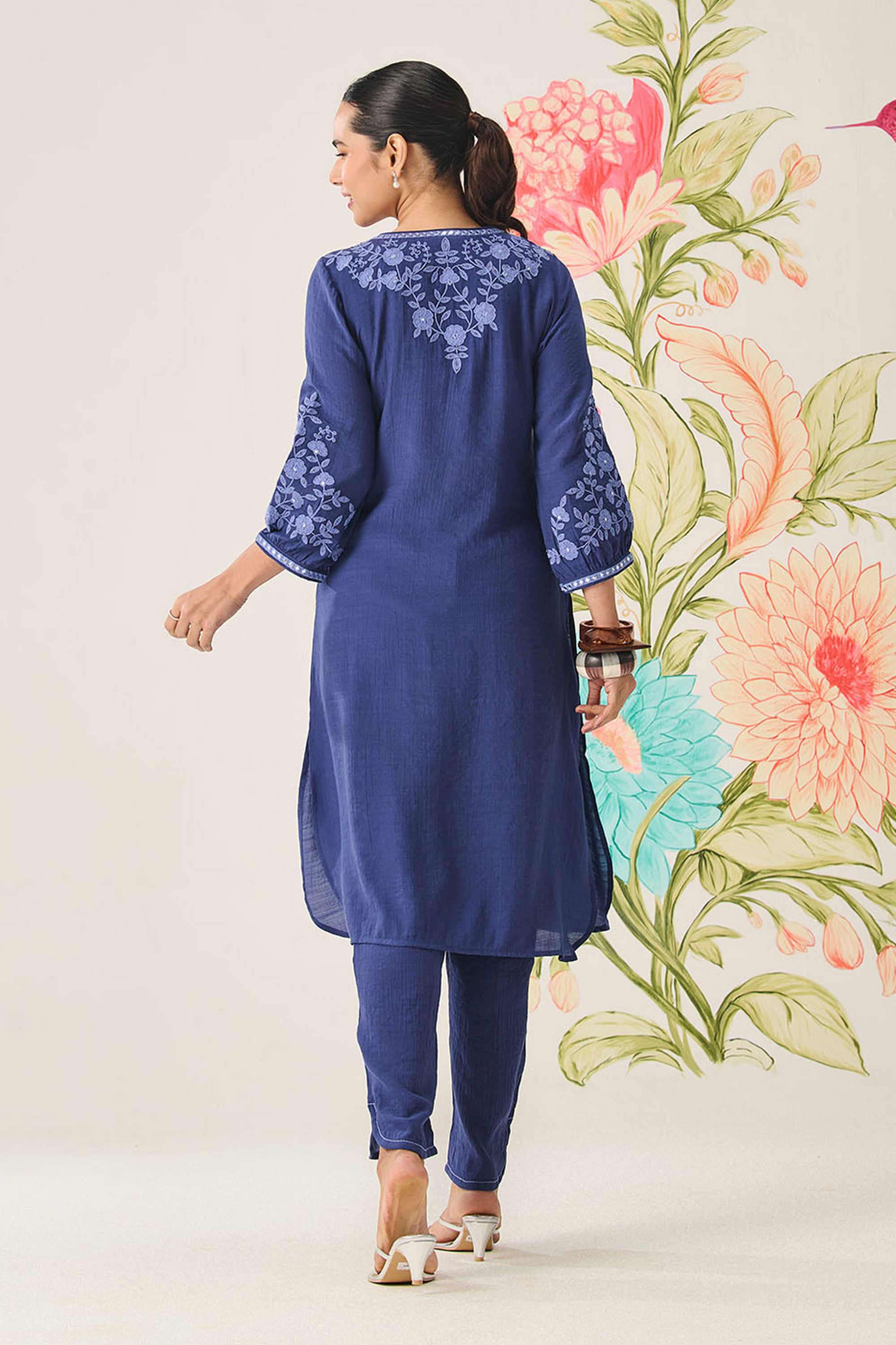 Embroidered-Cotton-V-Neck-Women-Kurta-with-Pant