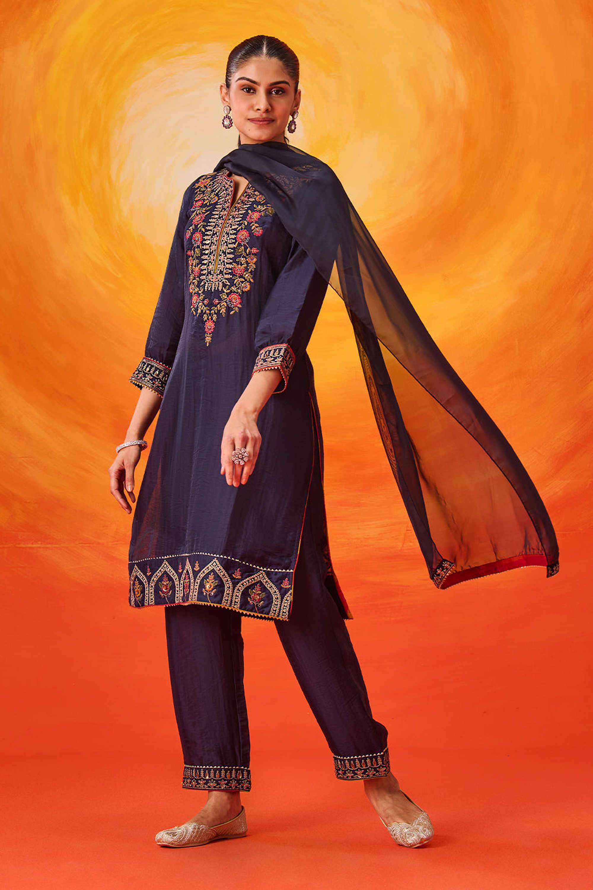 Embroidered-Cotton-Round-Neck-Women-Kurta-with-Pant