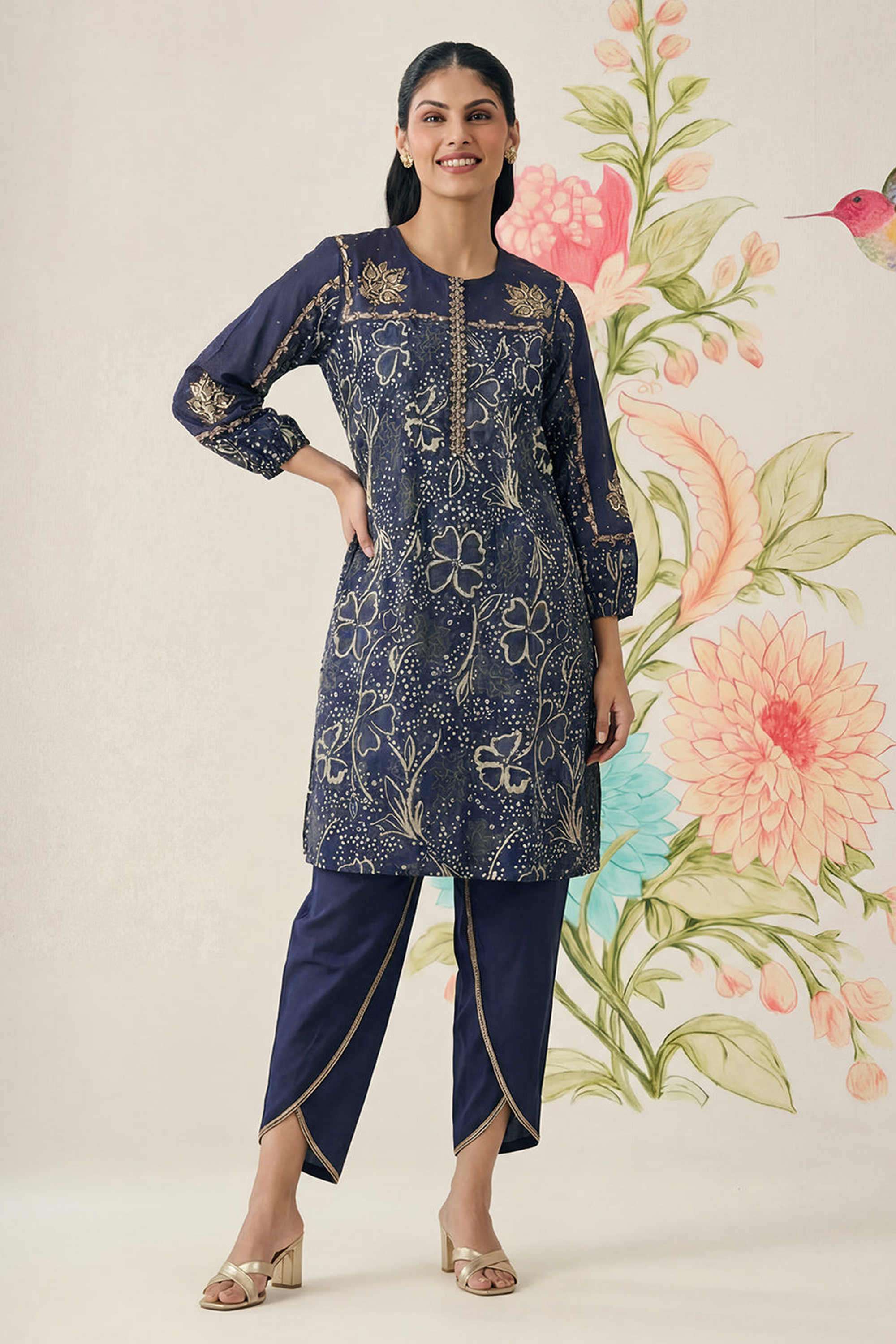 Printed-Cotton-Round-Neck-Women-Kurta-with-Pant