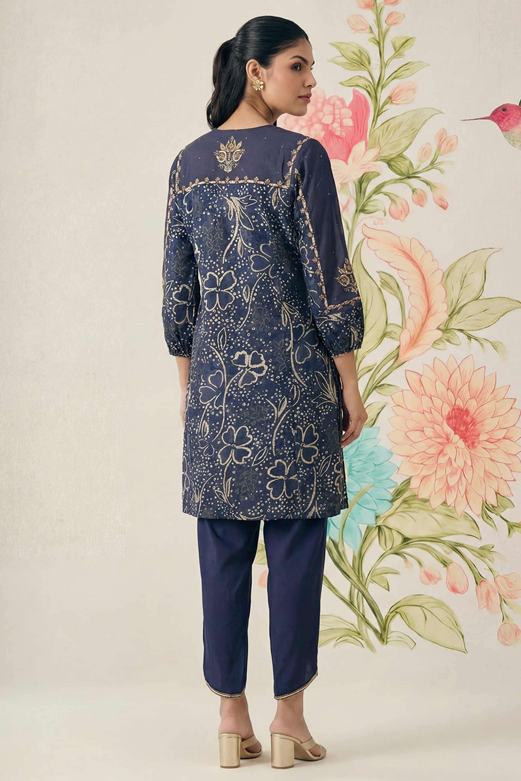 Printed-Cotton-Round-Neck-Women-Kurta-with-Pant