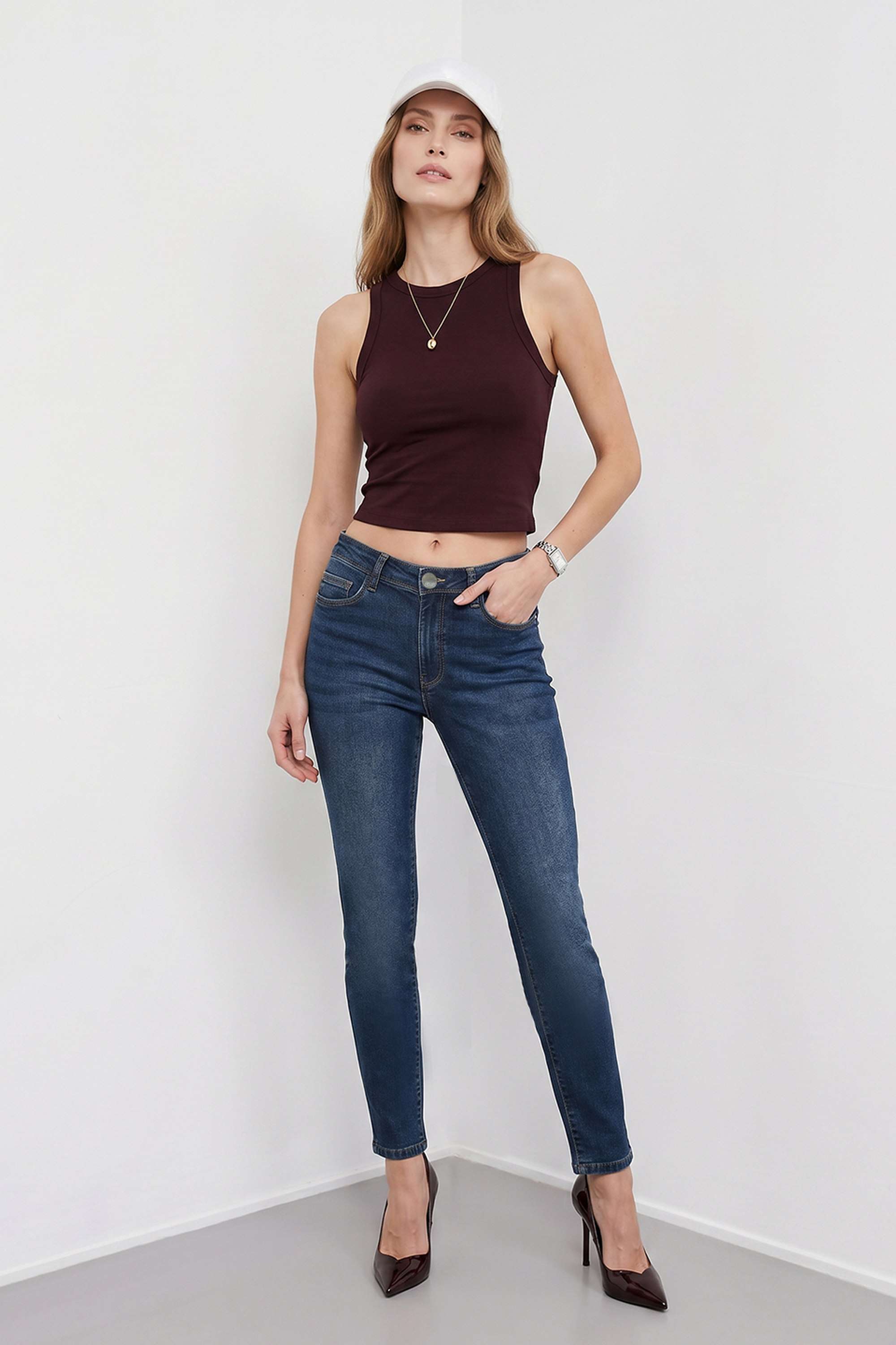 kraus Solid Blended Fabric Women's Straight Fit Jeans-picture-25