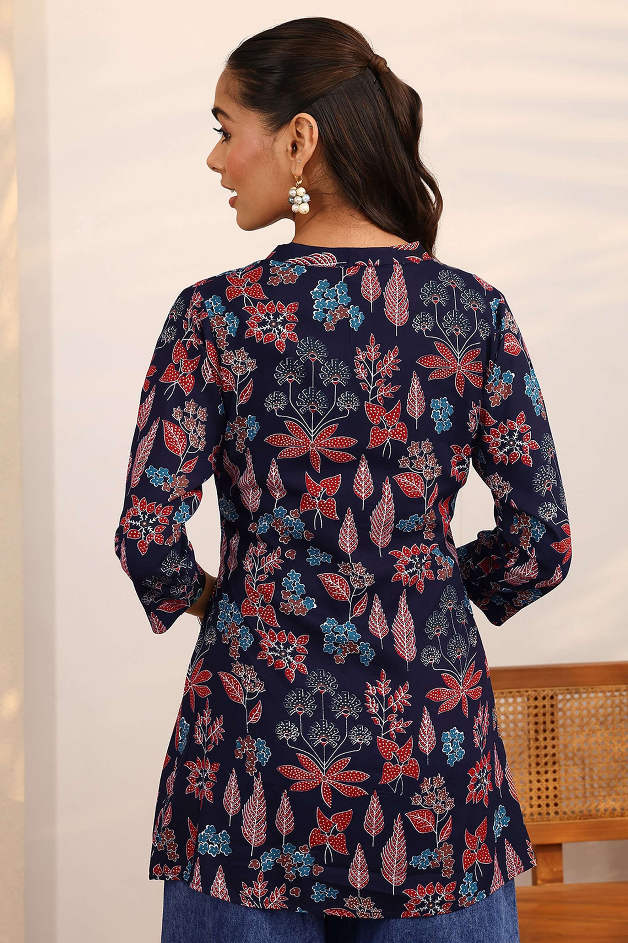 Floral-Blended-Fabric-Collared-Women-Tunic