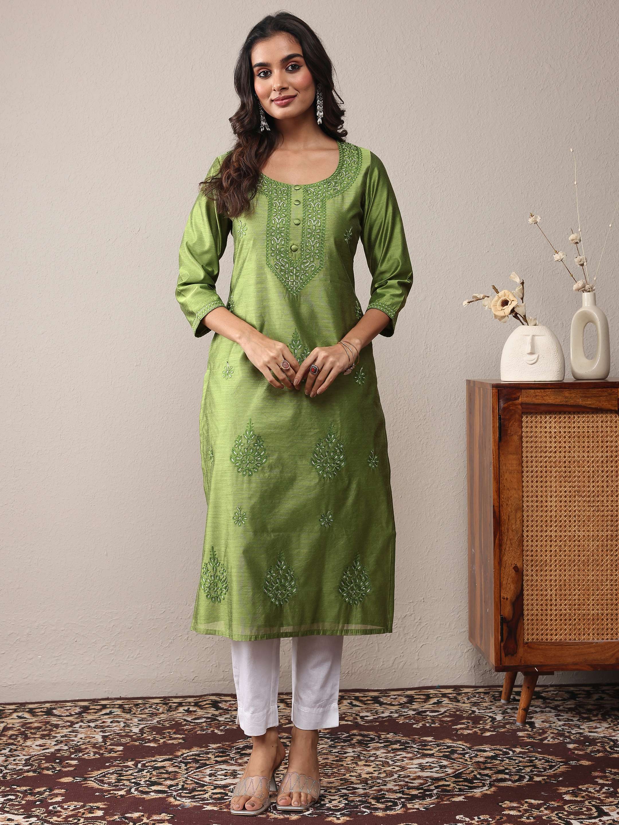 Embroidered-Chanderi-silk-Round-Neck-Women-s-Casual-Wear-Kurta