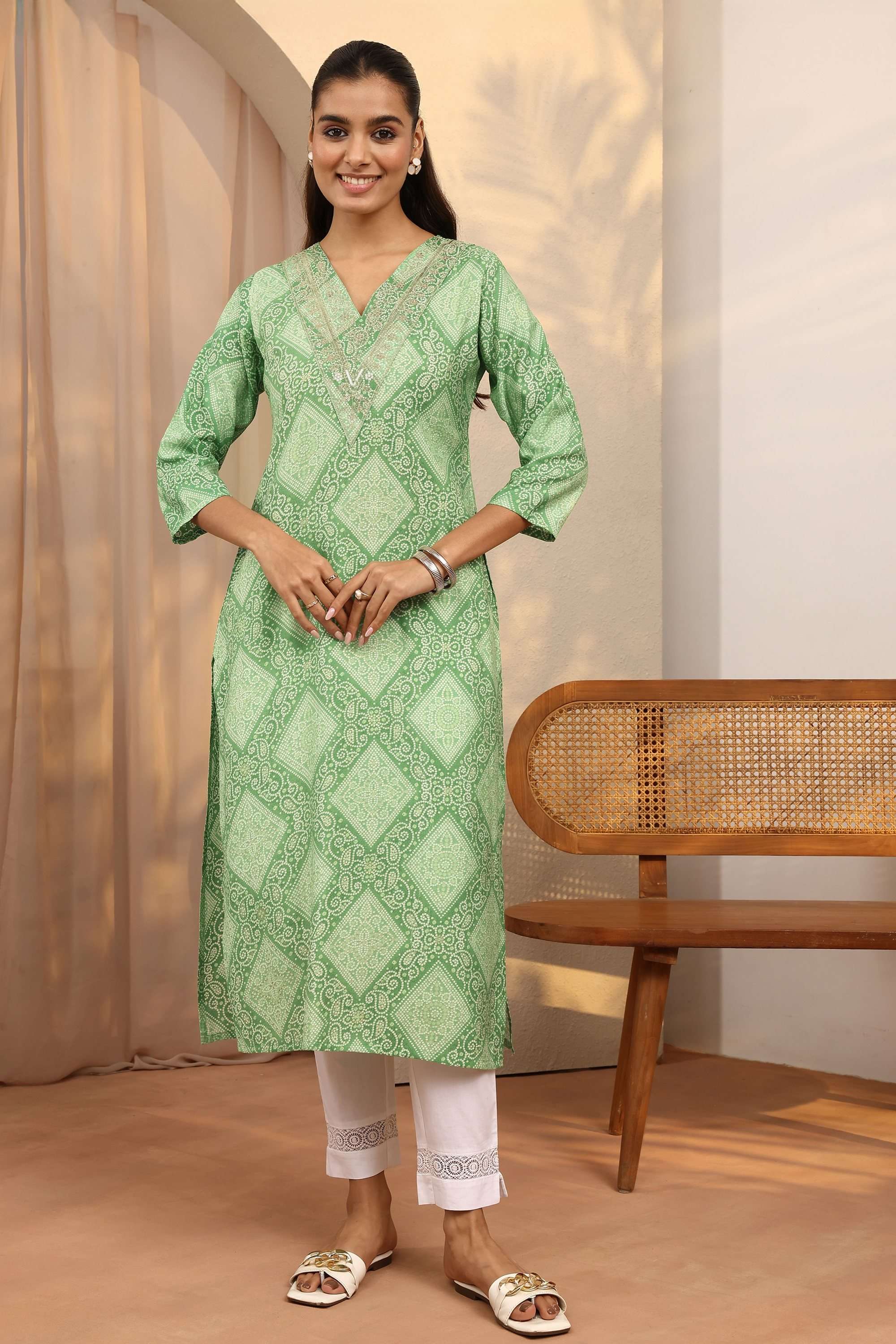 Printed-Blended-Fabric-V-Neck-Women-Kurta