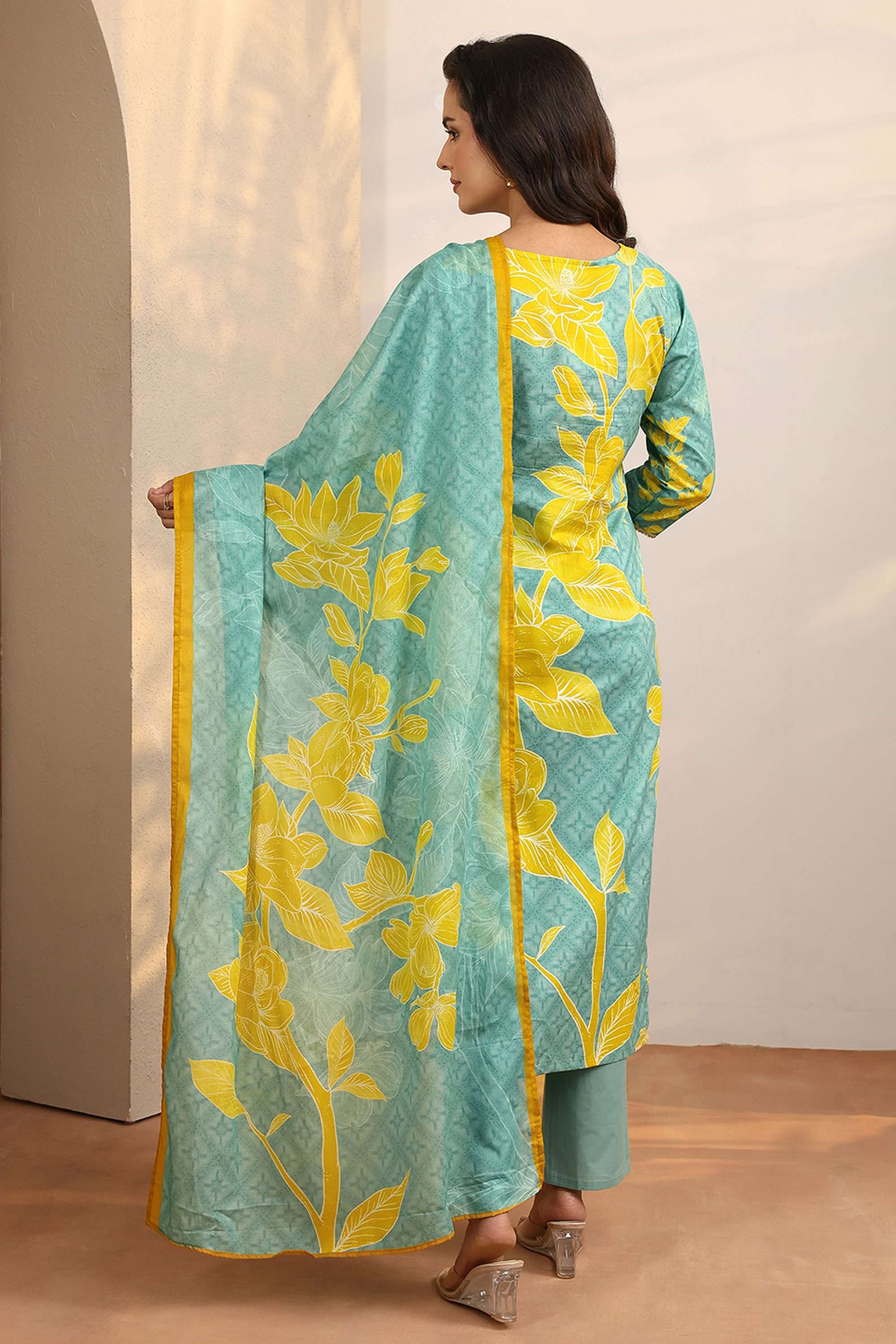 Printed-Collared-Cotton-Women-Kurta-with-Pant-and-Dupatta