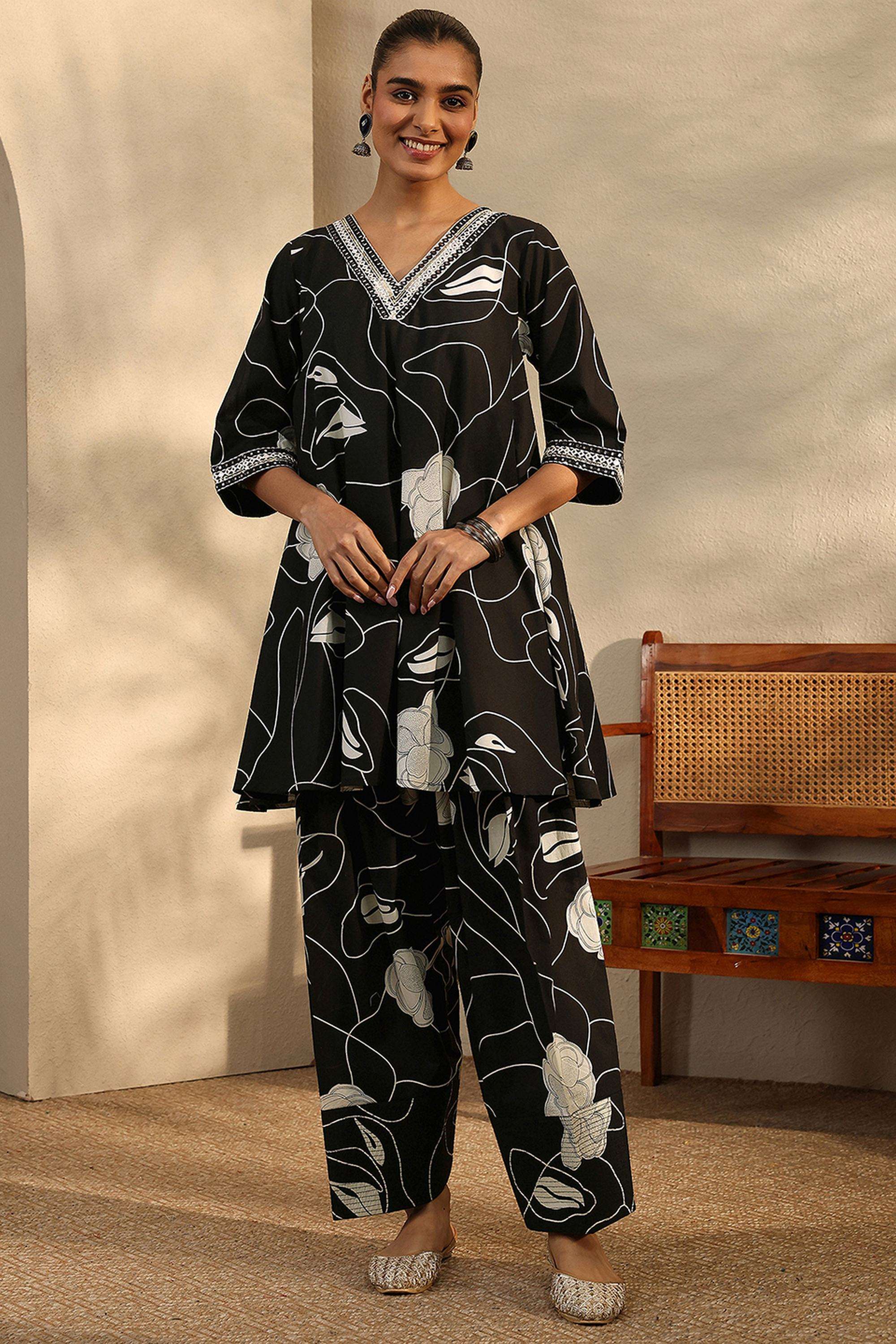 Printed-Cotton-V-Neck-Women-s-Festive-Wear-Co-Ord-Set